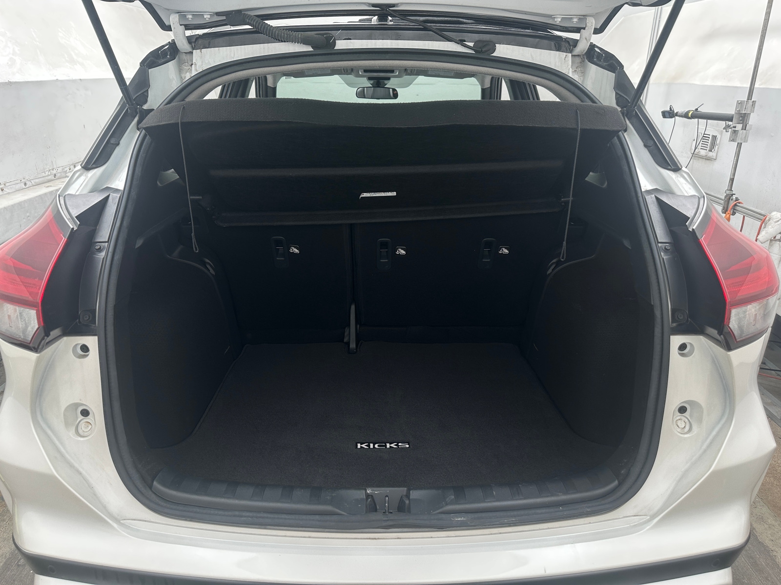 Thumbnail: 2024 Nissan Kicks - 5