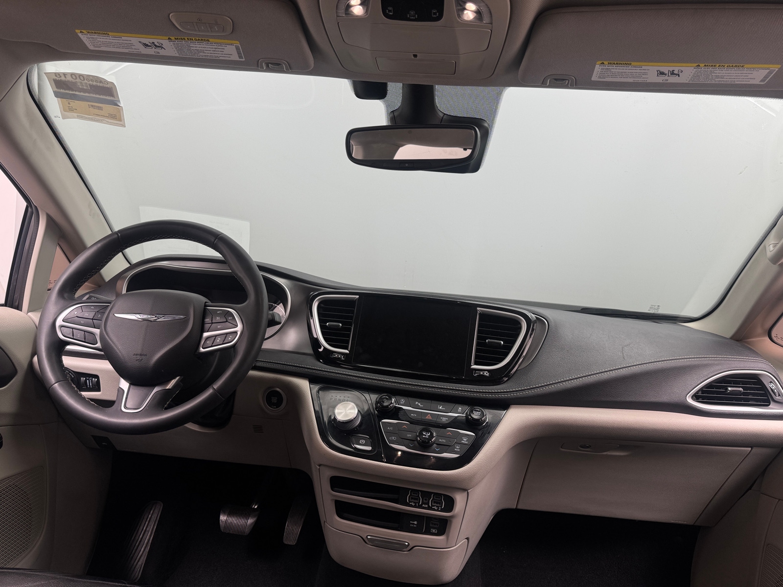 Thumbnail: 2022 Chrysler Pacifica - 2
