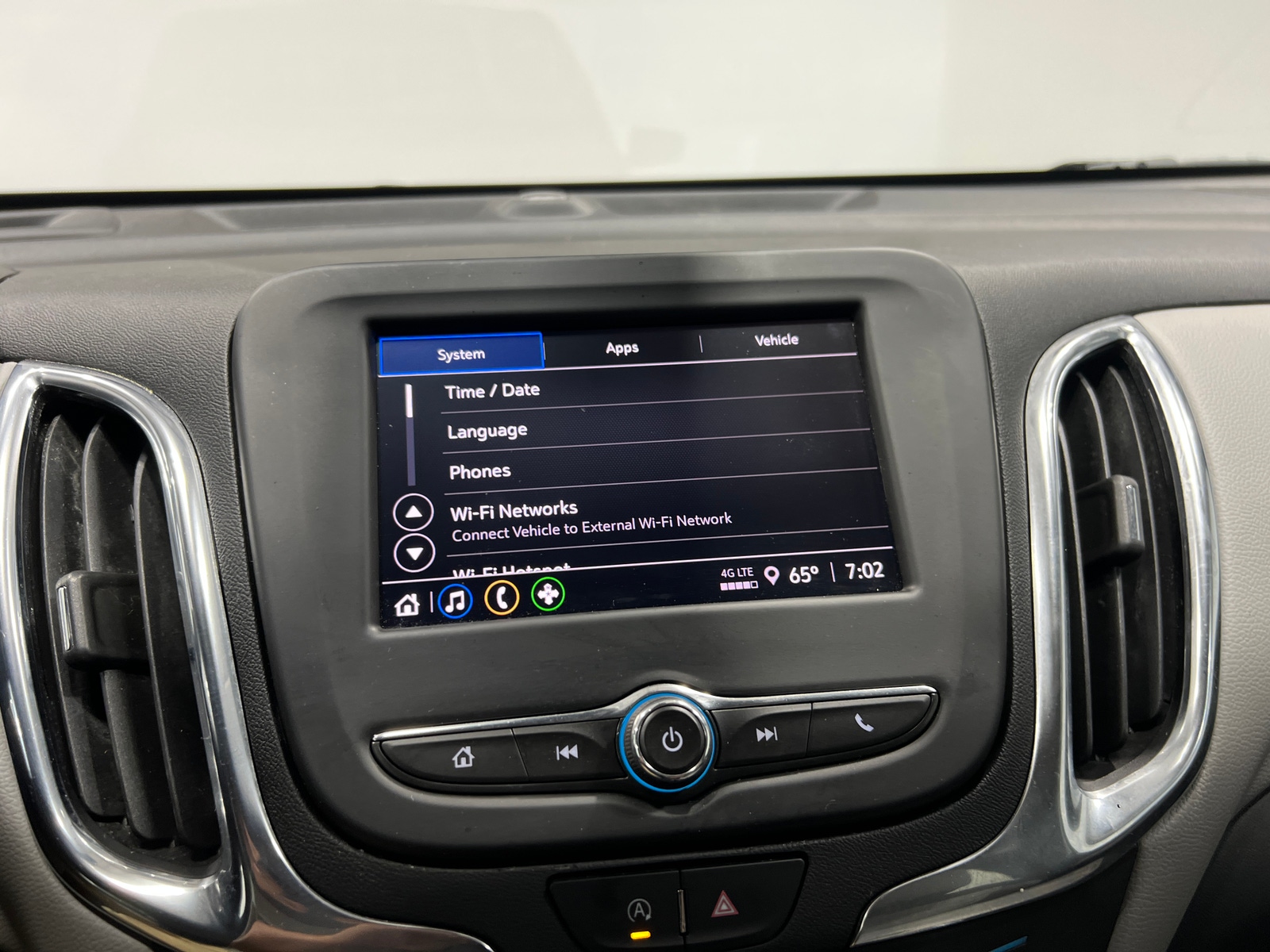 Thumbnail: 2023 Chevrolet Equinox - 4