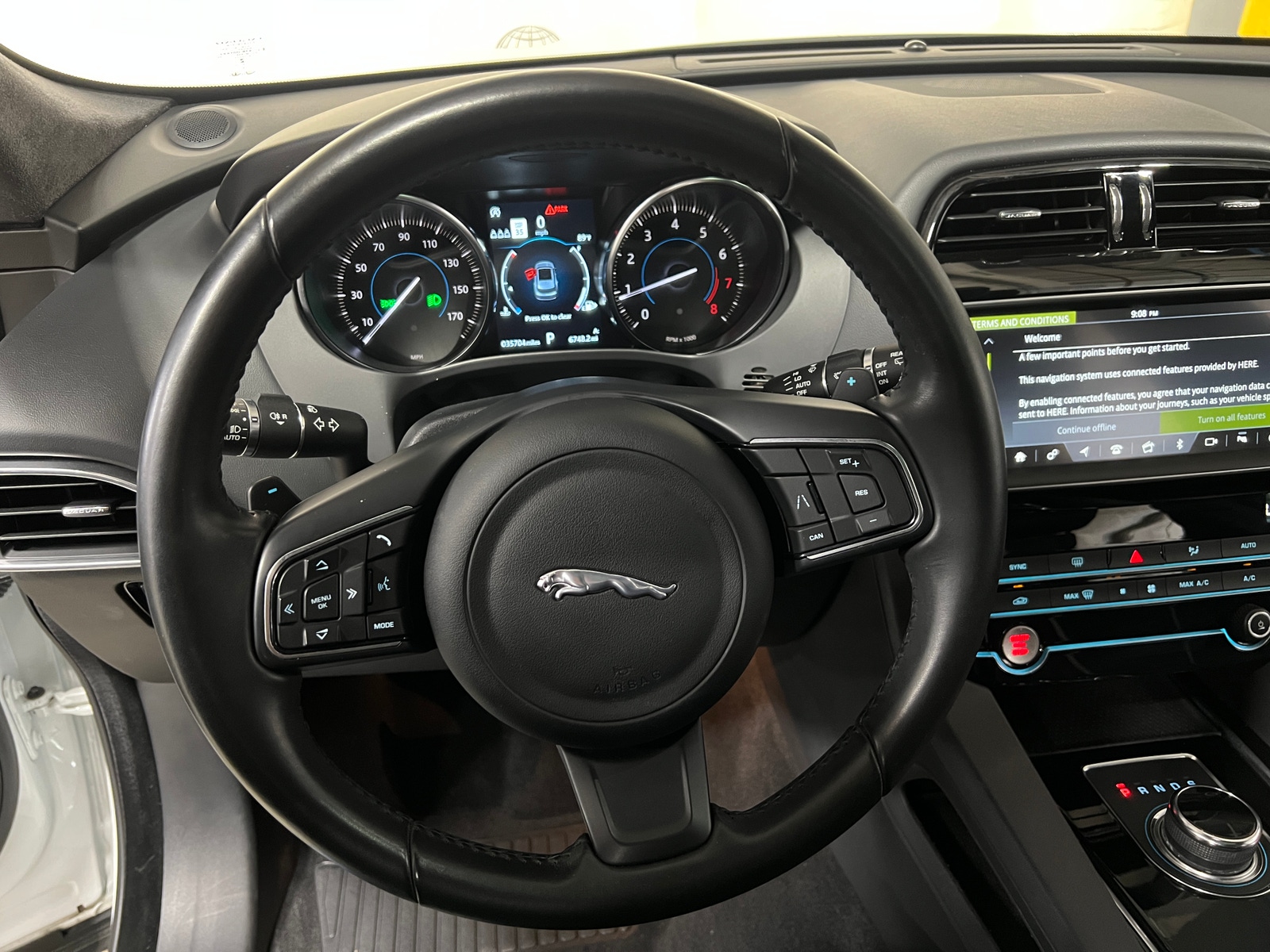Thumbnail: 2020 Jaguar F-Pace - 5