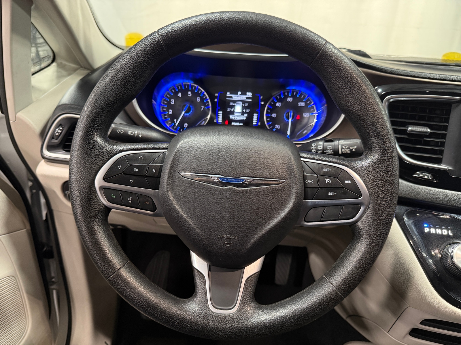 Thumbnail: 2020 Chrysler Voyager - 4