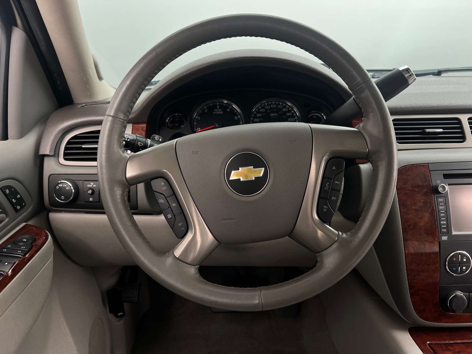 Thumbnail: 2014 Chevrolet Suburban - 4