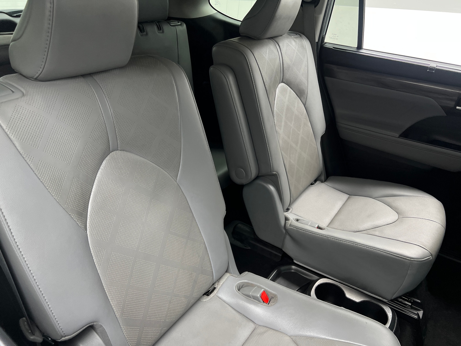 Thumbnail: 2021 Toyota Highlander - 5