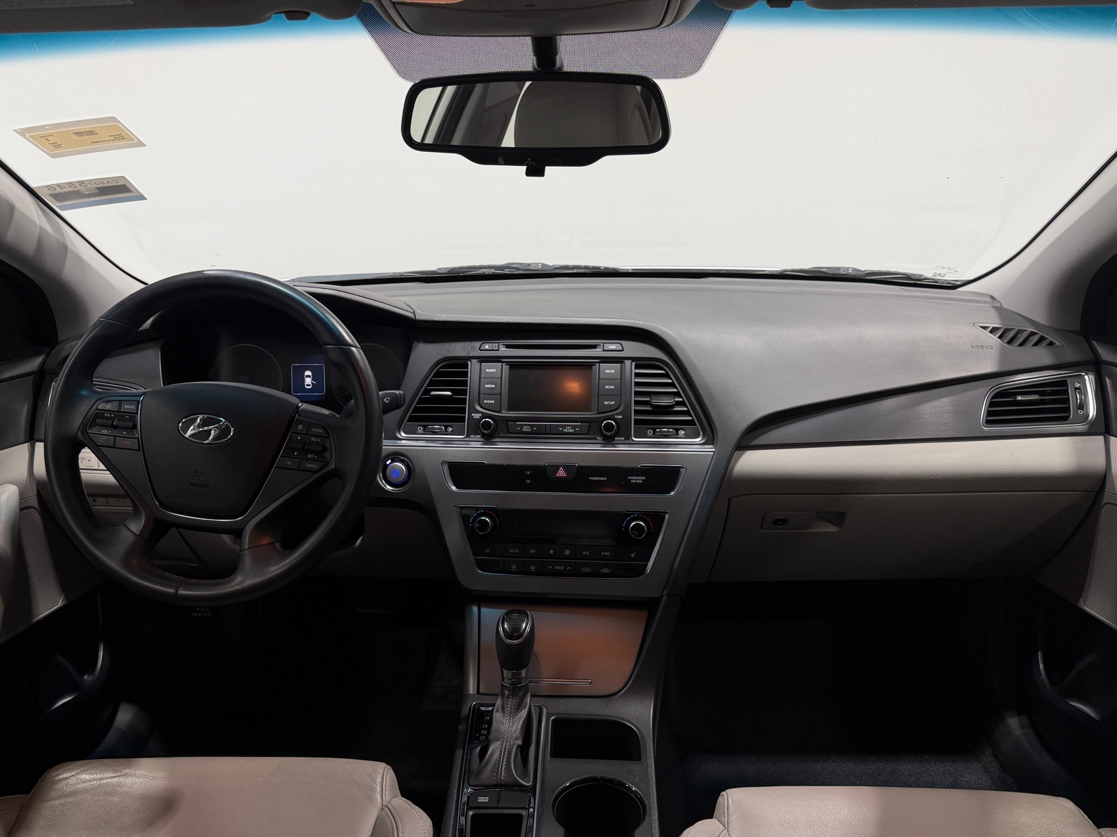 Thumbnail: 2015 Hyundai Sonata - 3