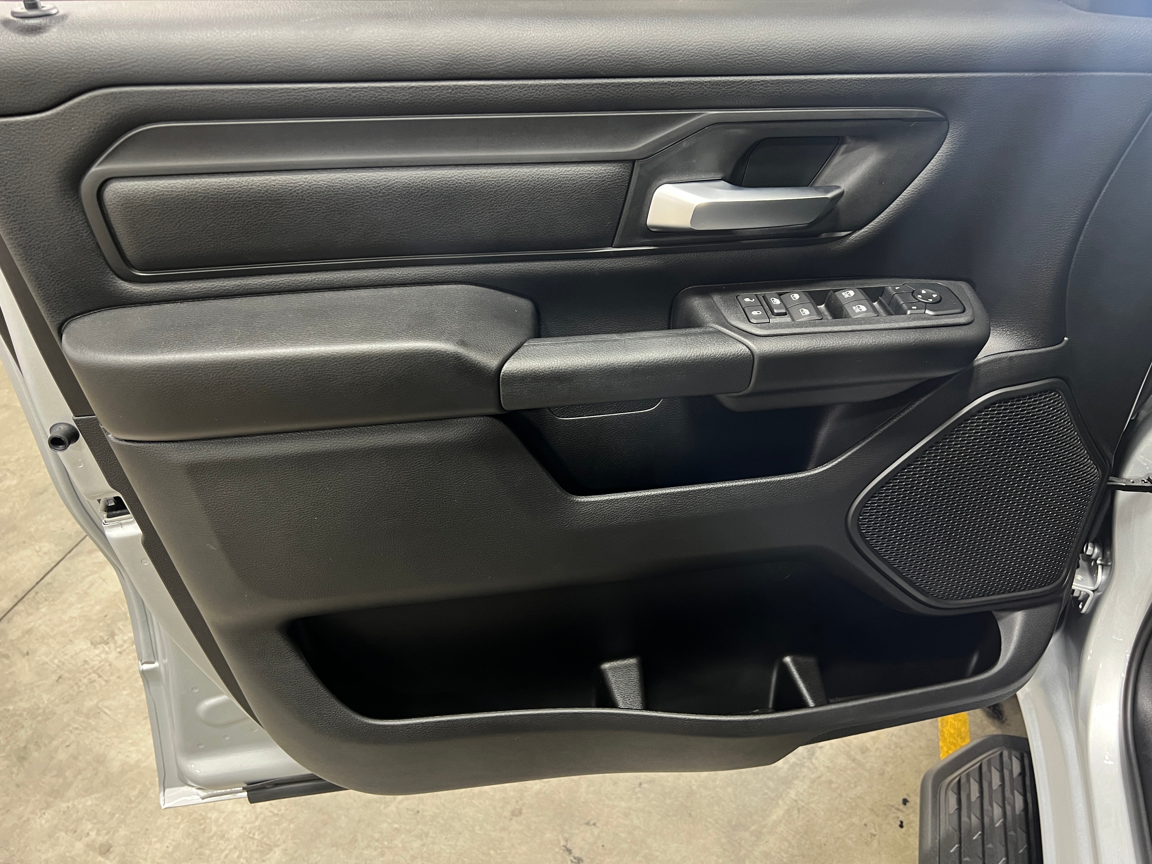 2027 RAM 1500