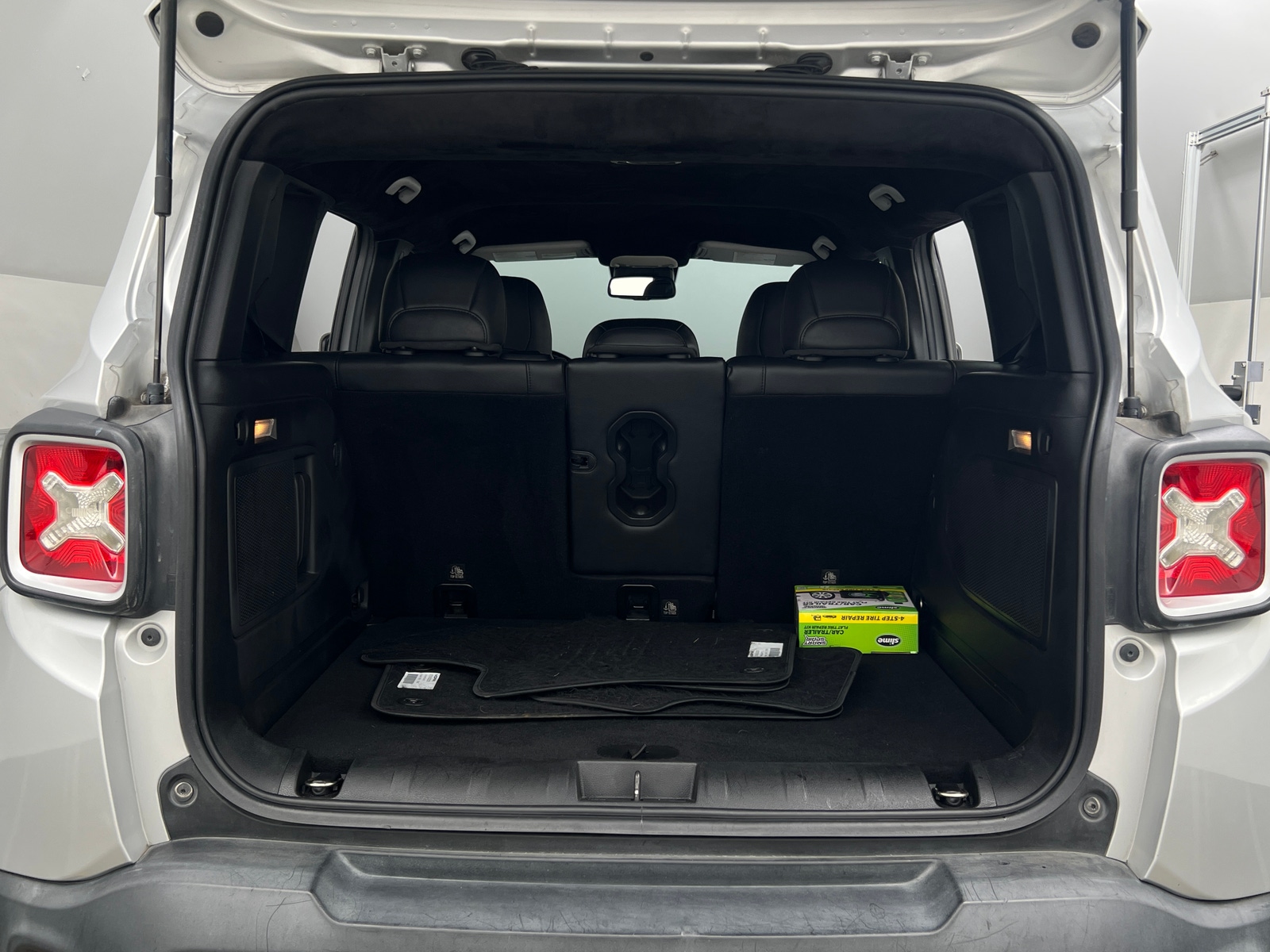 Thumbnail: 2015 Jeep Renegade - 5