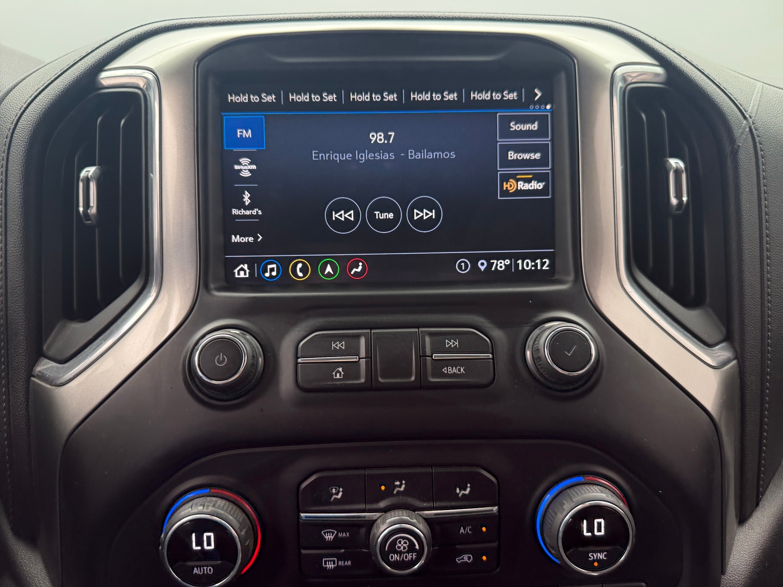 Thumbnail: 2020 Chevrolet Silverado 1500 - 3