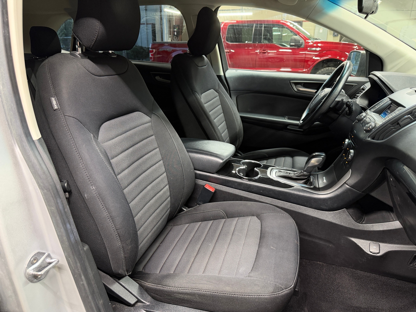 Thumbnail: 2016 Ford Edge - 2