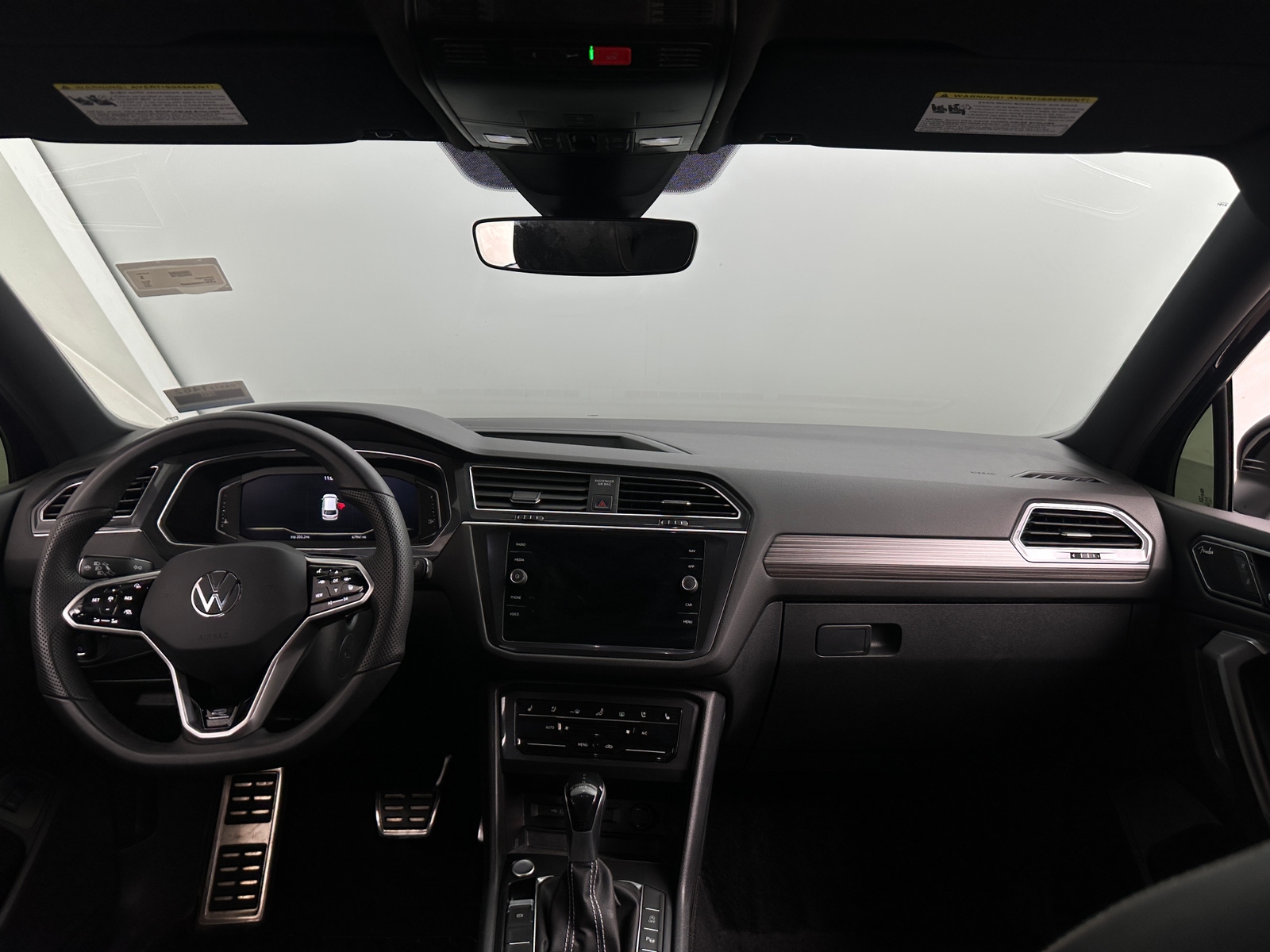 Thumbnail: 2022 Volkswagen Tiguan - 2