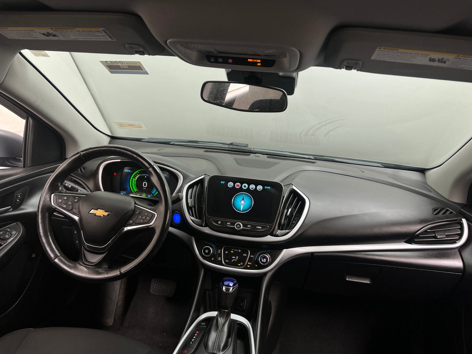 Thumbnail: 2018 Chevrolet Volt - 3