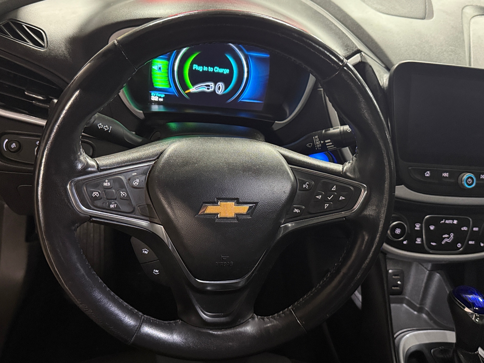 Thumbnail: 2018 Chevrolet Volt - 5
