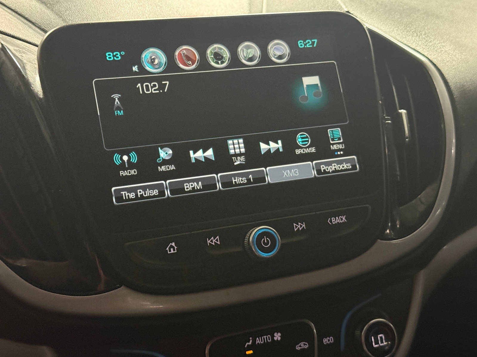 Thumbnail: 2018 Chevrolet Volt - 4