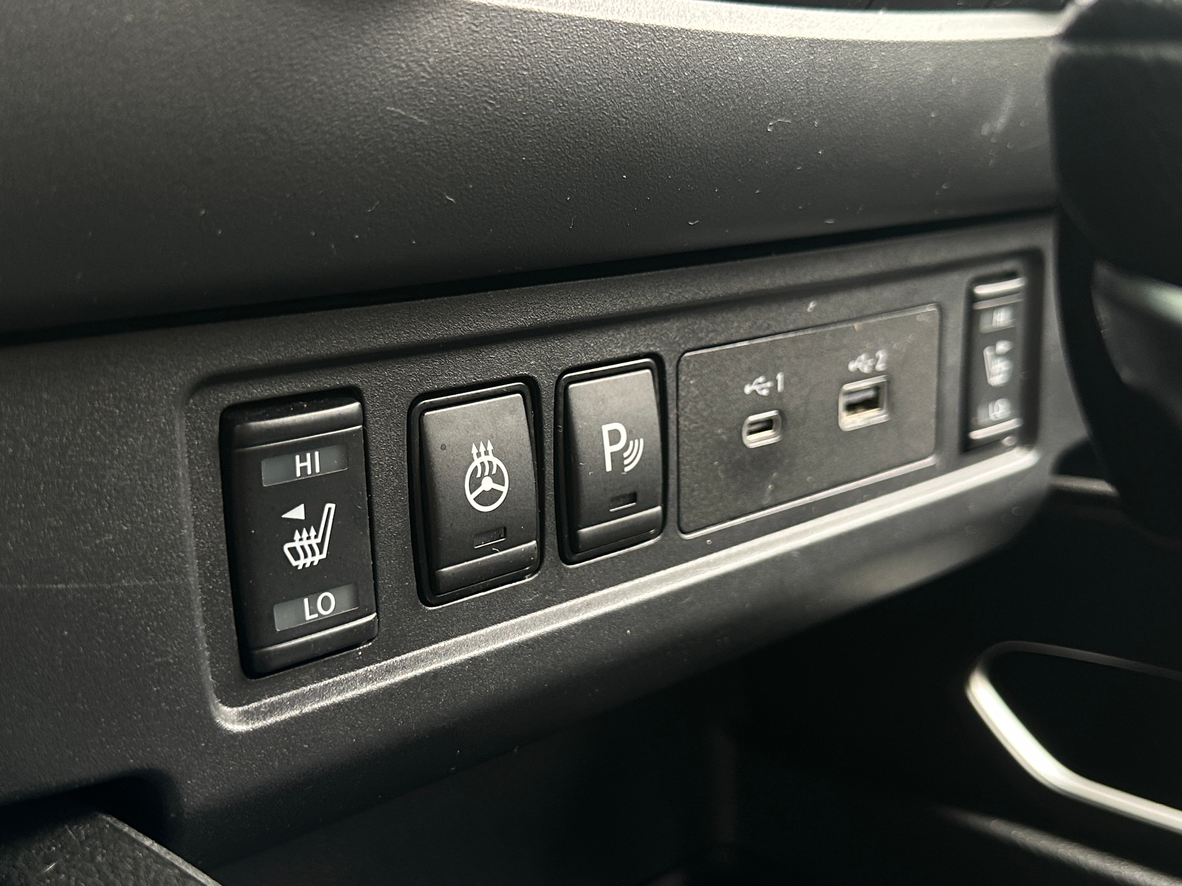 2022 Nissan Frontier SV - Photo 13