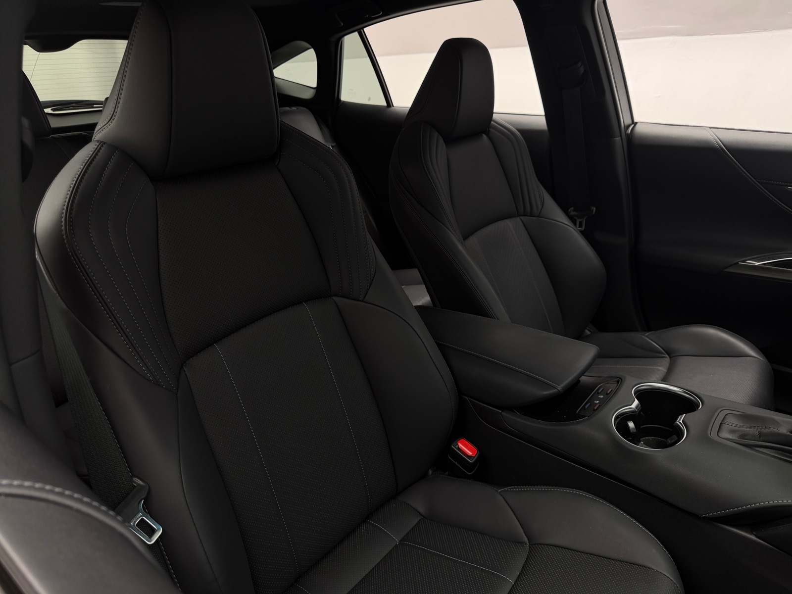Thumbnail: 2021 Toyota Venza - 2