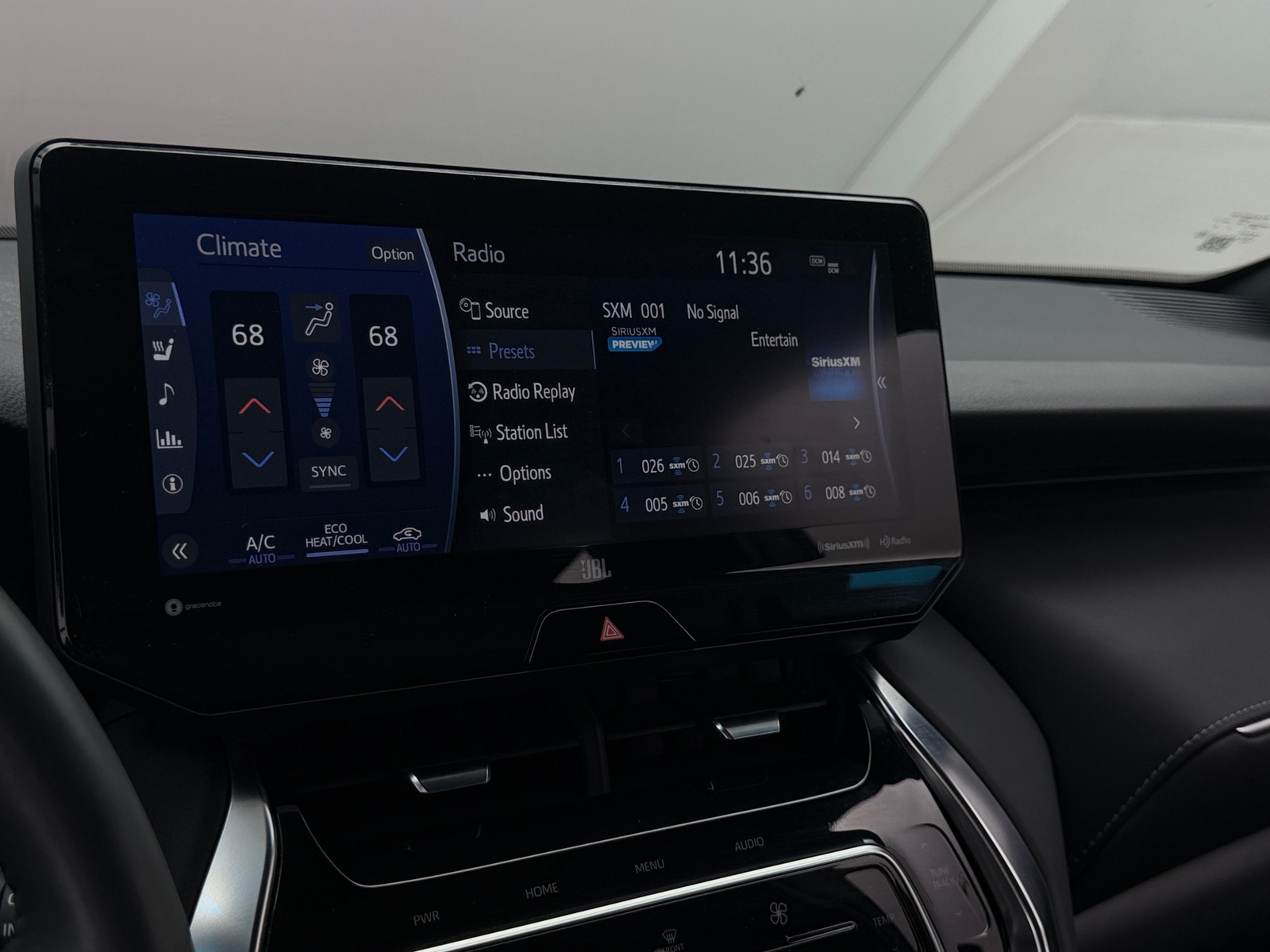 Thumbnail: 2021 Toyota Venza - 4