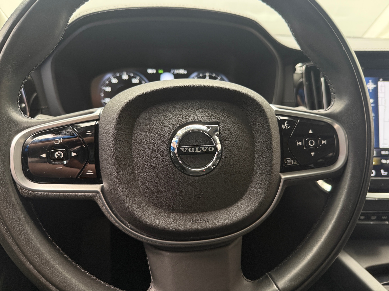 Thumbnail: 2020 Volvo S60 - 4