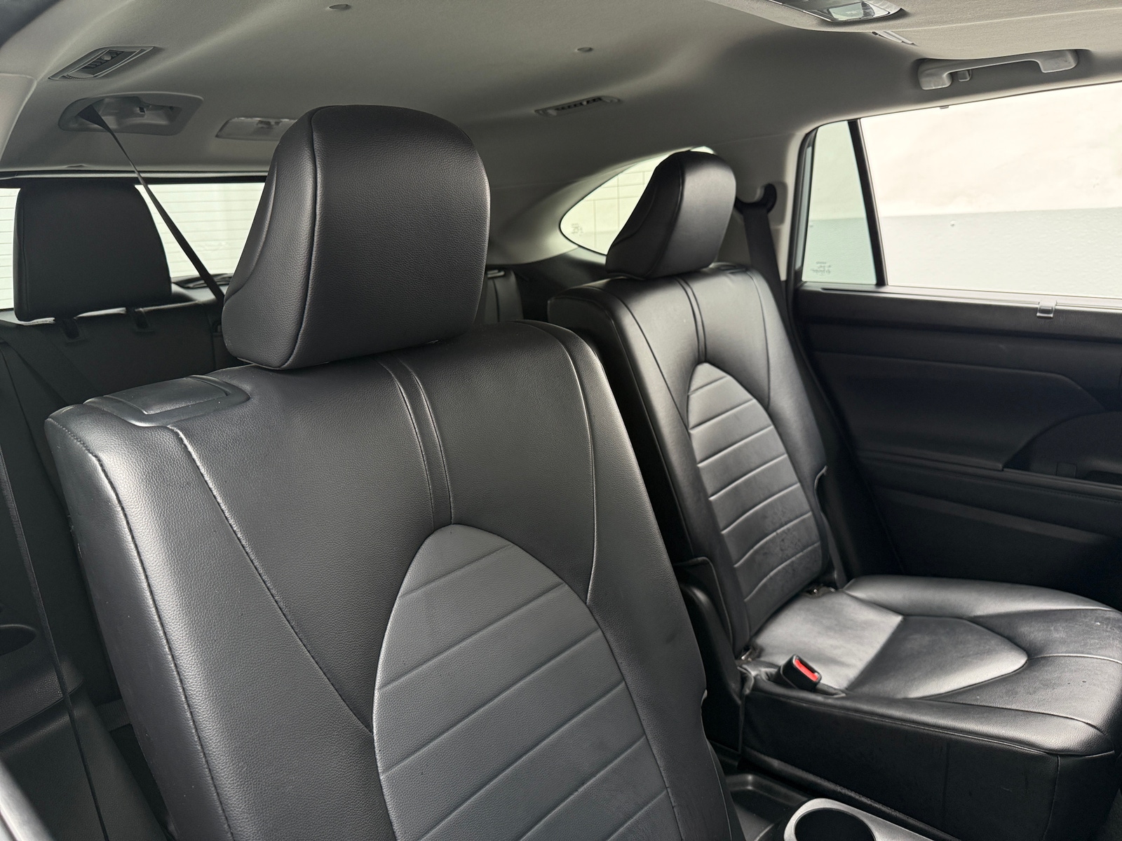 Thumbnail: 2023 Toyota Highlander - 5