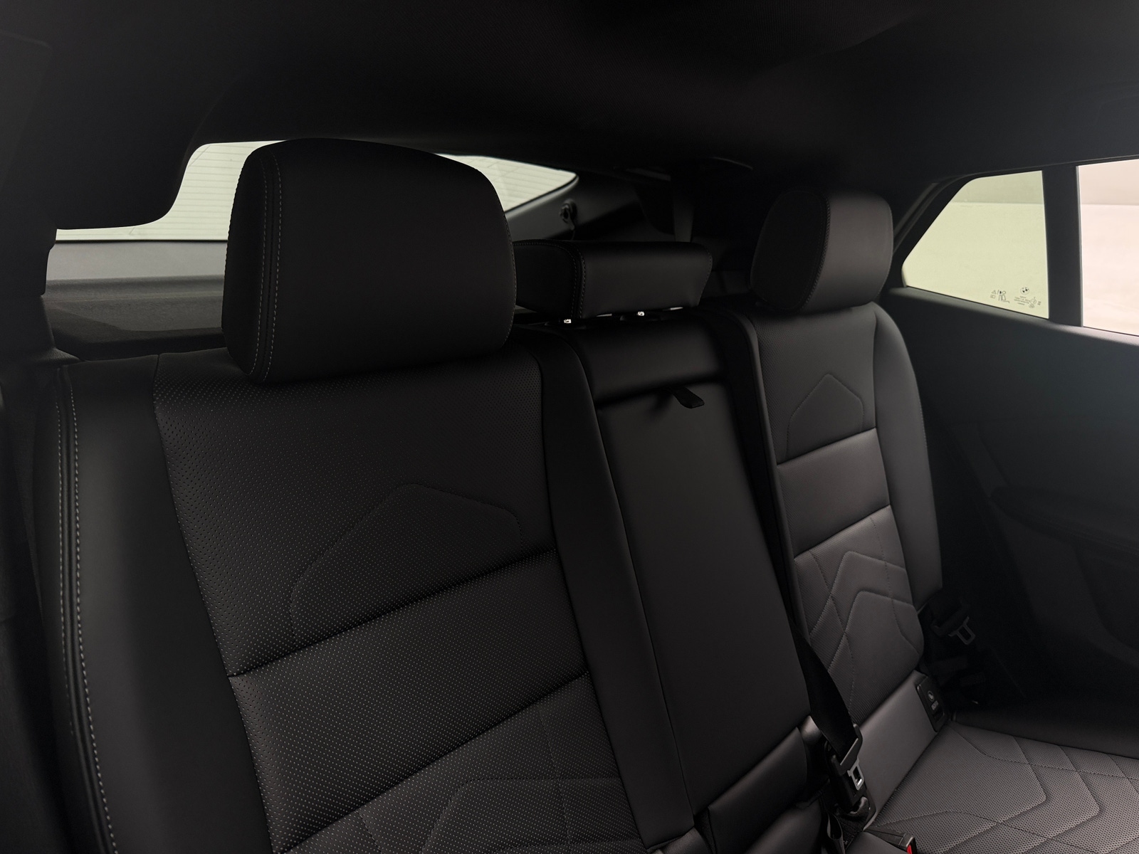 Thumbnail: 2026 BMW X2 - 6