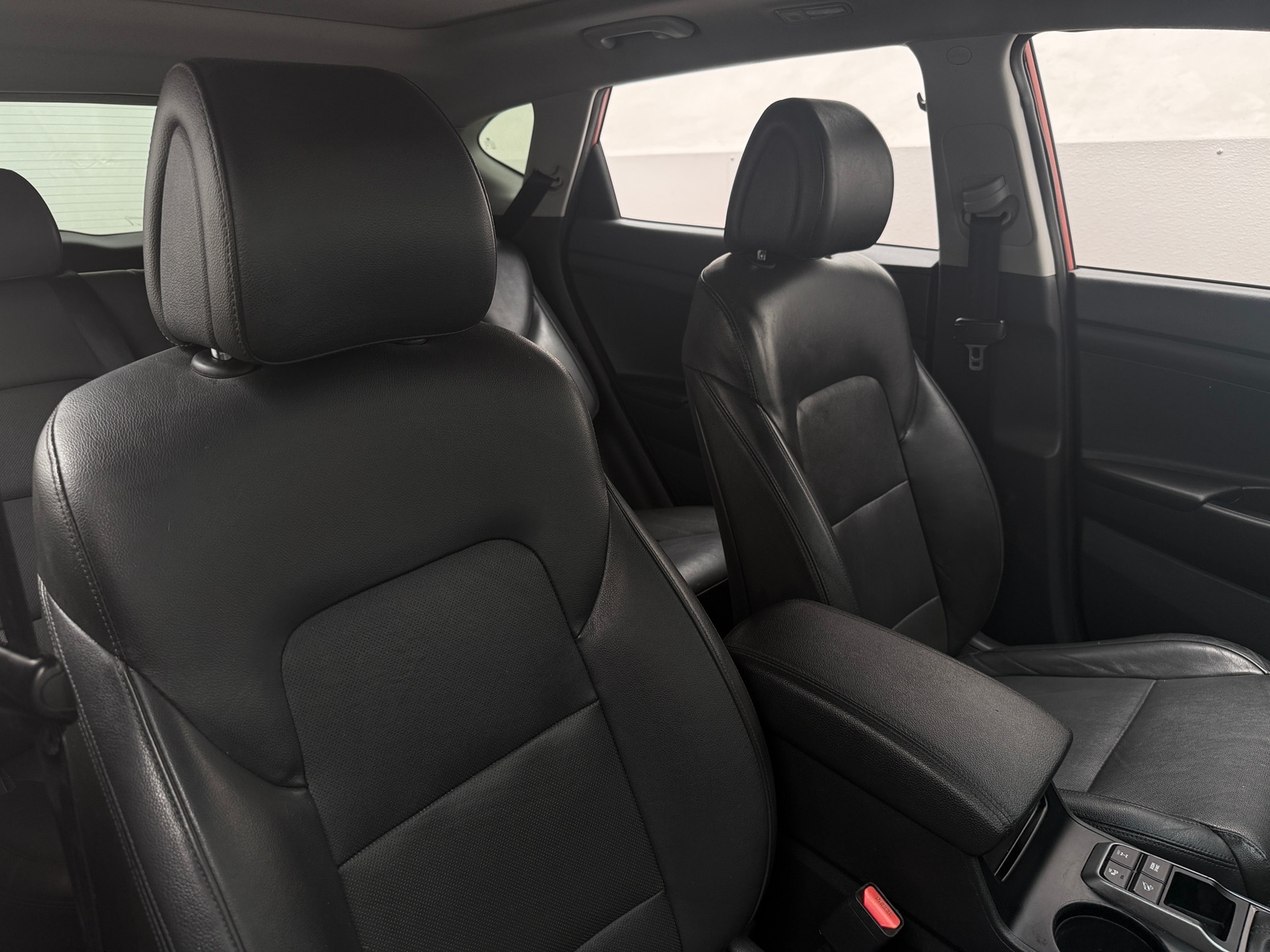 Thumbnail: 2016 Hyundai Tucson - 2