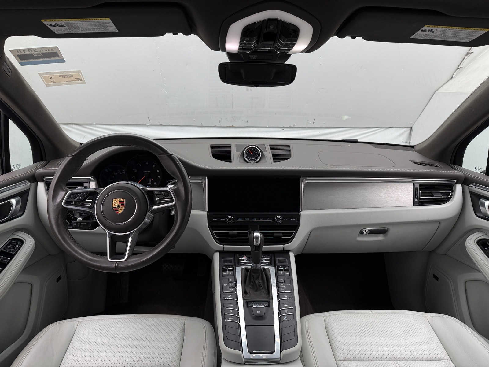 Thumbnail: 2021 Porsche Macan - 2