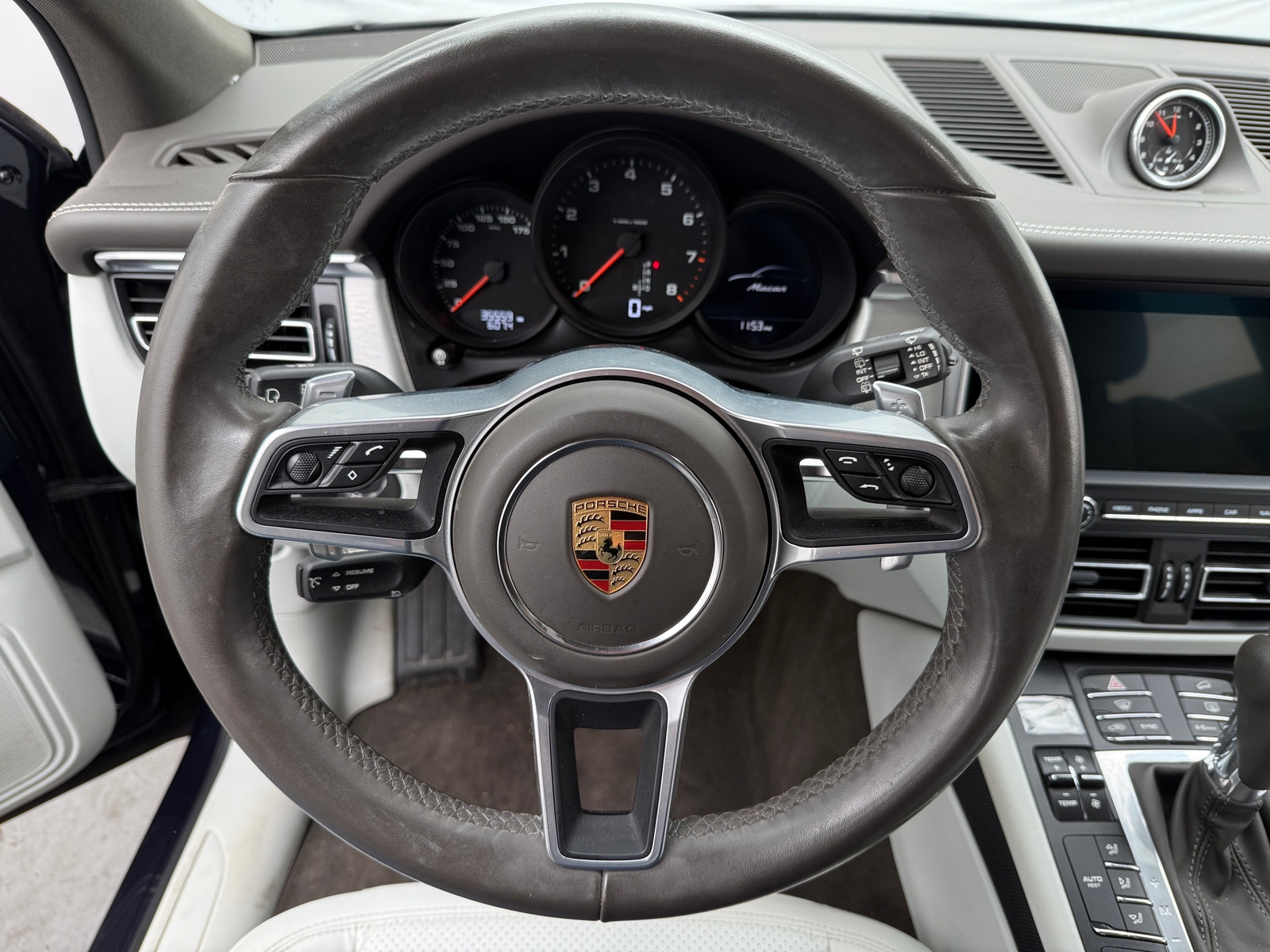 Thumbnail: 2021 Porsche Macan - 4