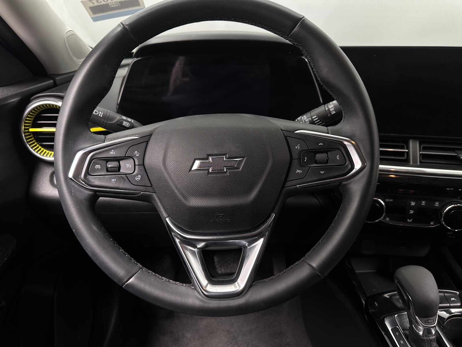 Thumbnail: 2025 Chevrolet Trax - 4