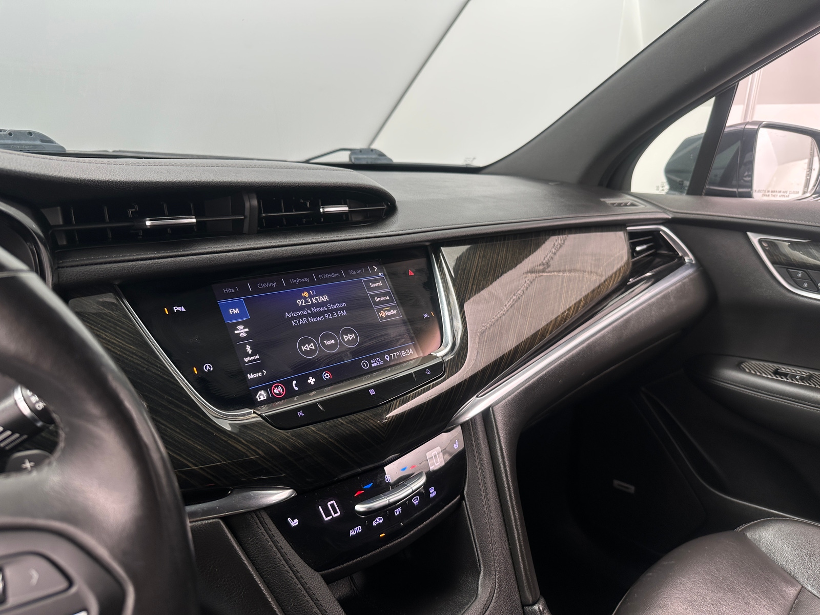 Thumbnail: 2020 Cadillac XT6 - 3