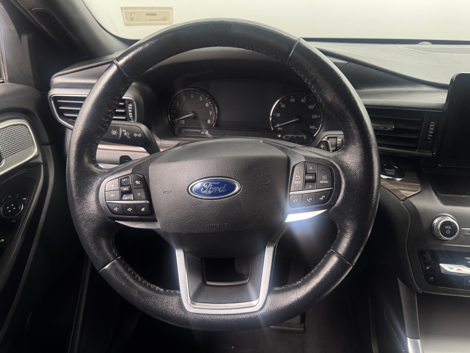 Thumbnail: 2020 Ford Explorer - 4
