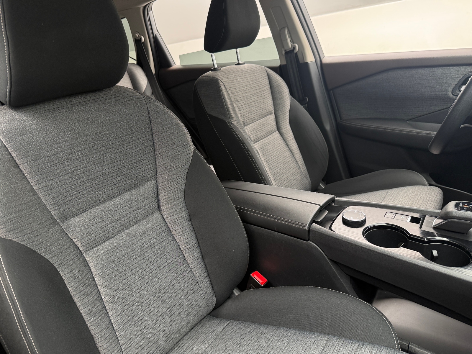 Thumbnail: 2021 Nissan Rogue - 2