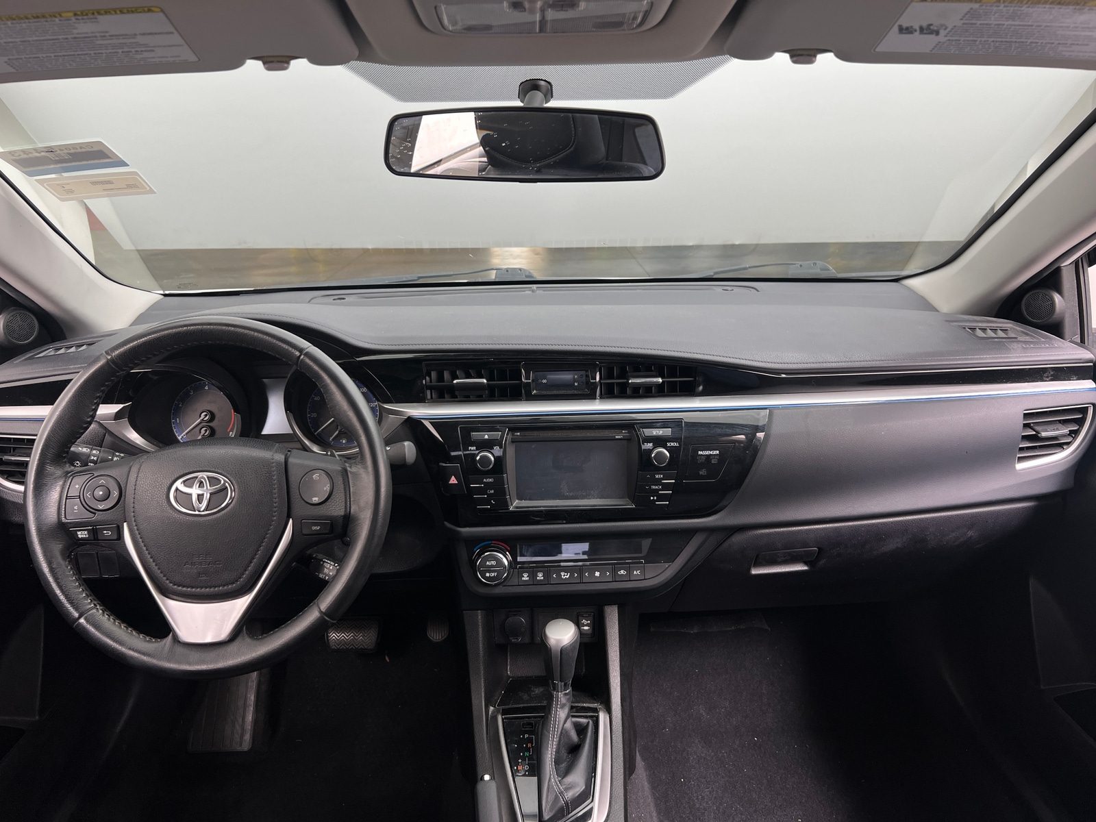 Thumbnail: 2016 Toyota Corolla - 3