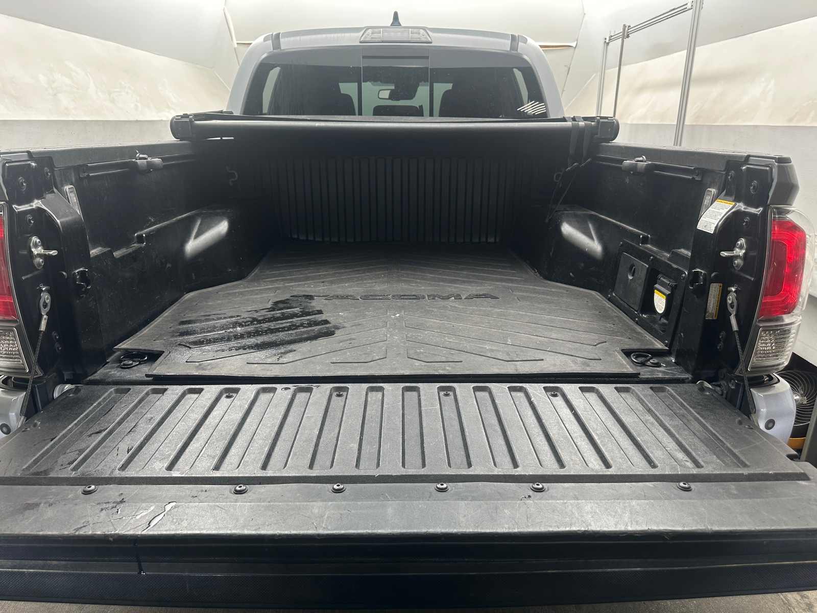 Thumbnail: 2021 Toyota Tacoma - 6