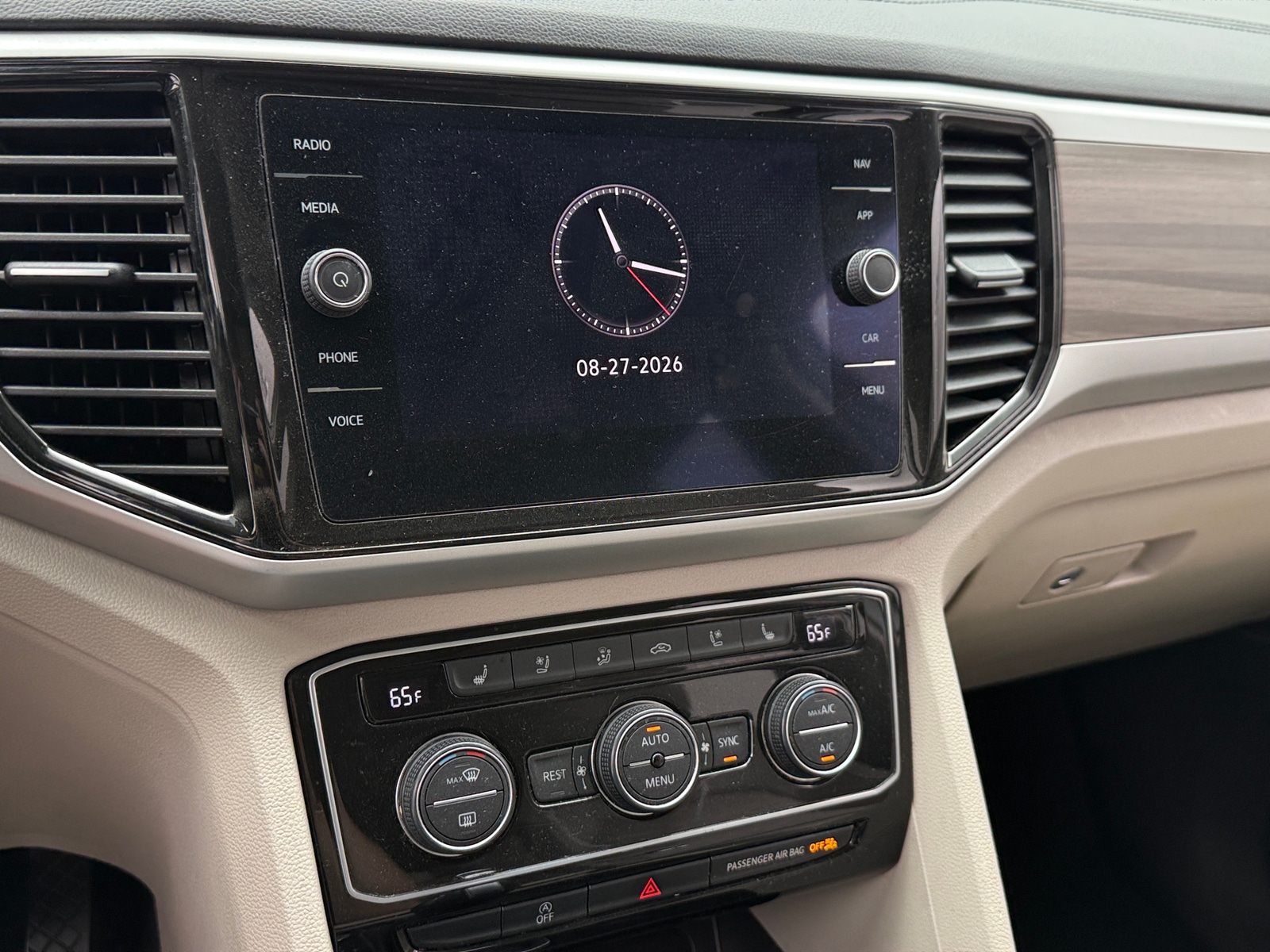 Thumbnail: 2021 Volkswagen Atlas - 3