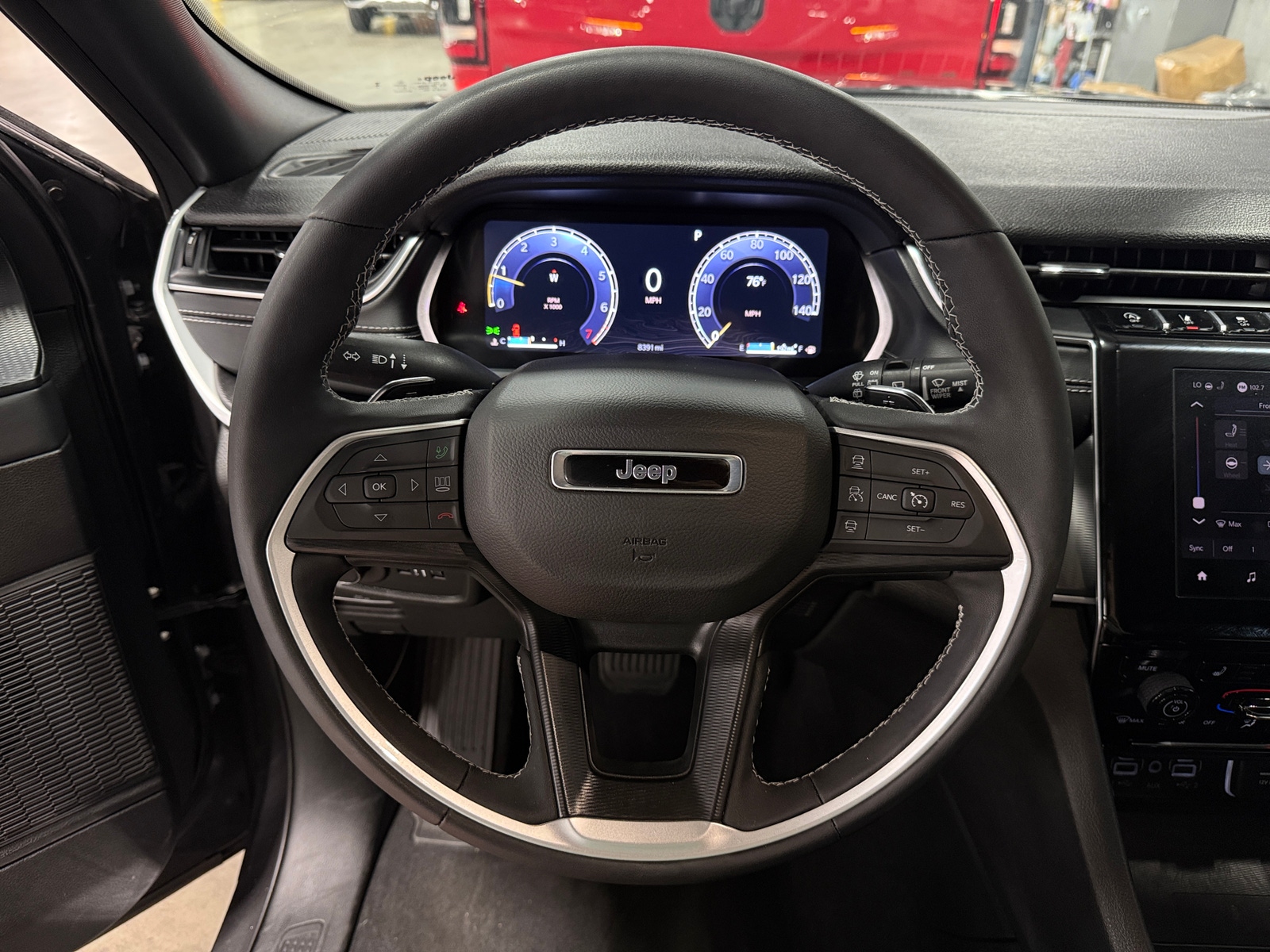 Thumbnail: 2025 Jeep Grand Cherokee L - 4