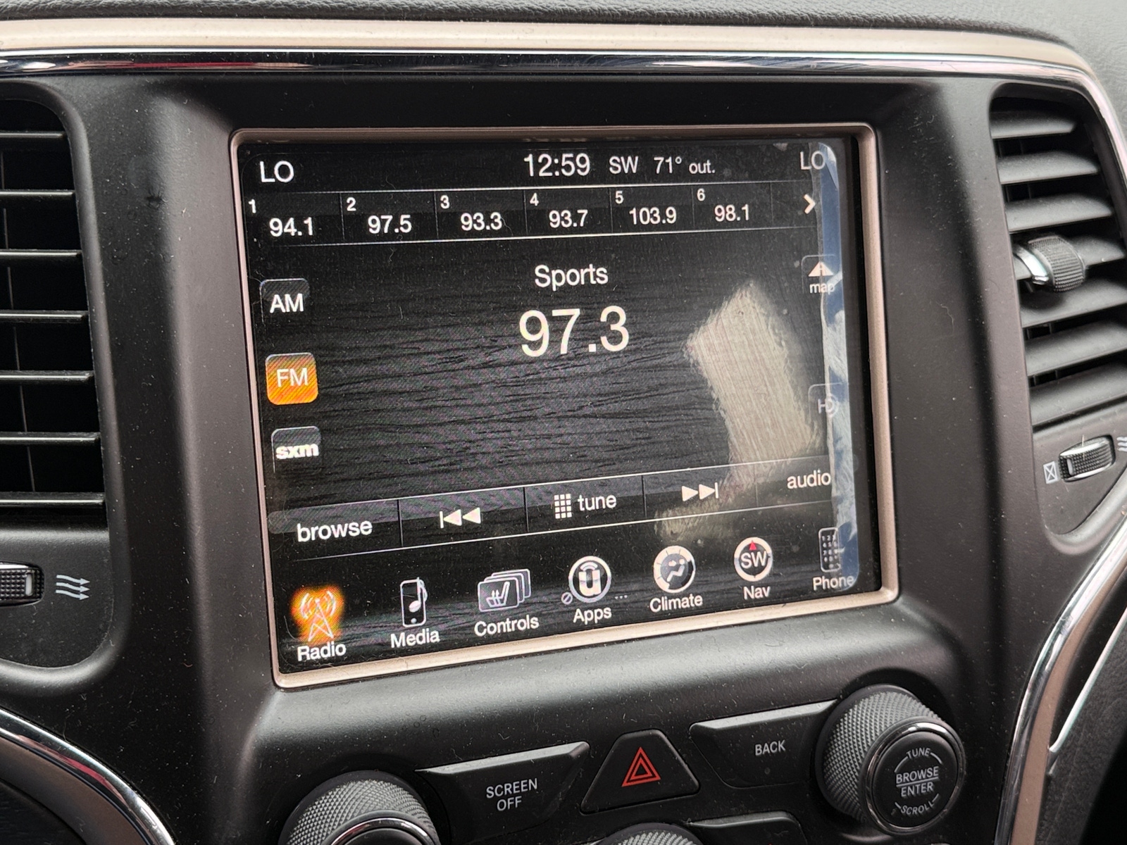 Thumbnail: 2017 Jeep Grand Cherokee - 3