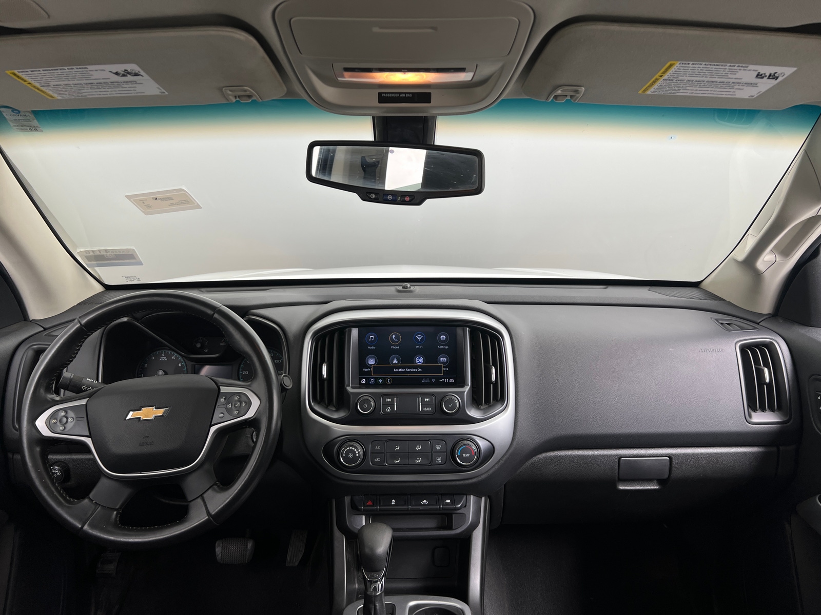 Thumbnail: 2022 Chevrolet Colorado - 3