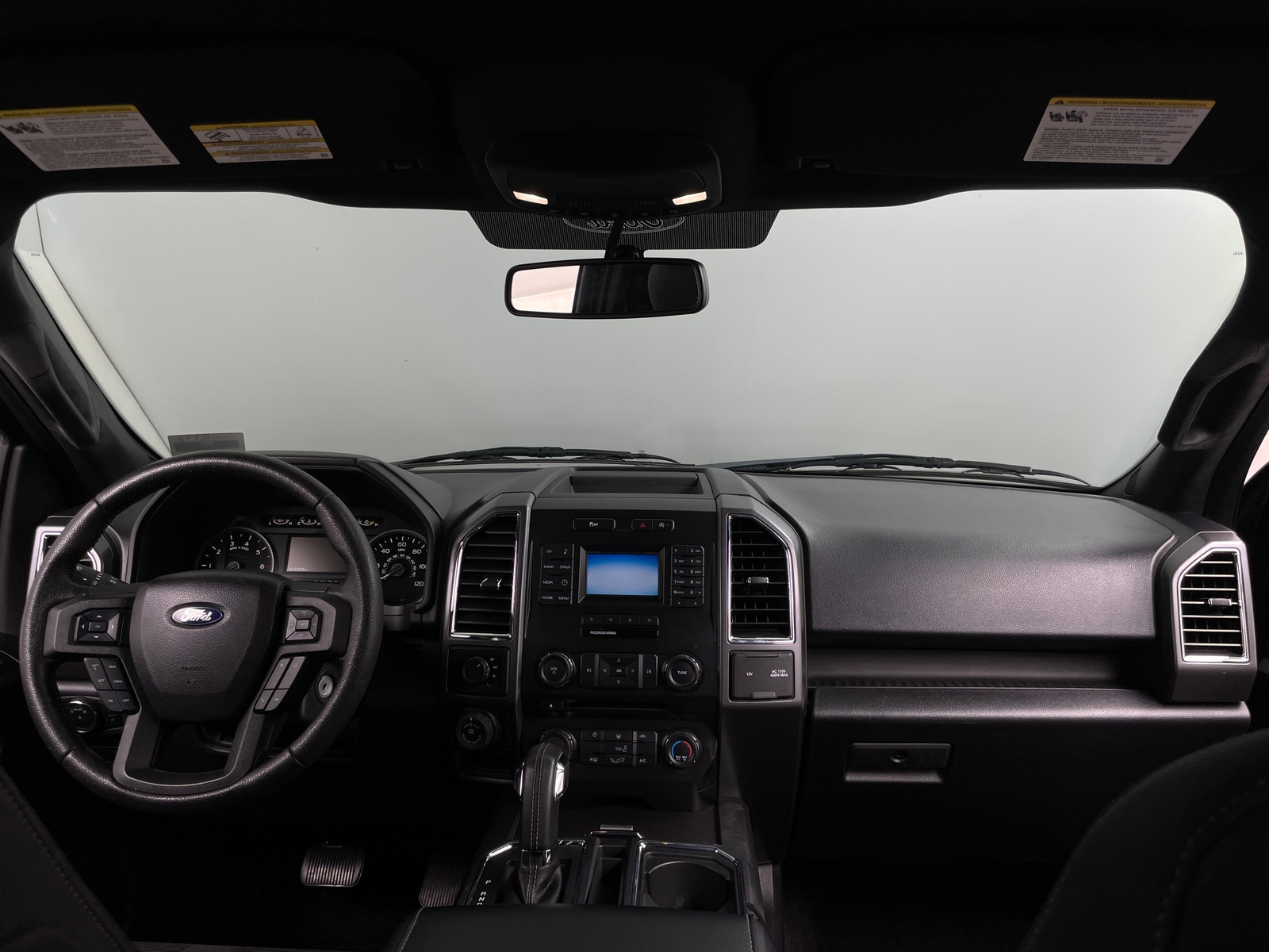 Thumbnail: 2016 Ford Econoline - 3