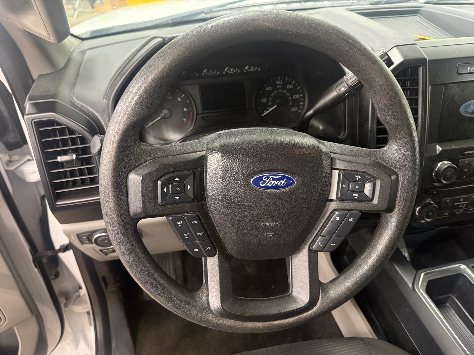 Thumbnail: 2018 Ford Econoline - 5