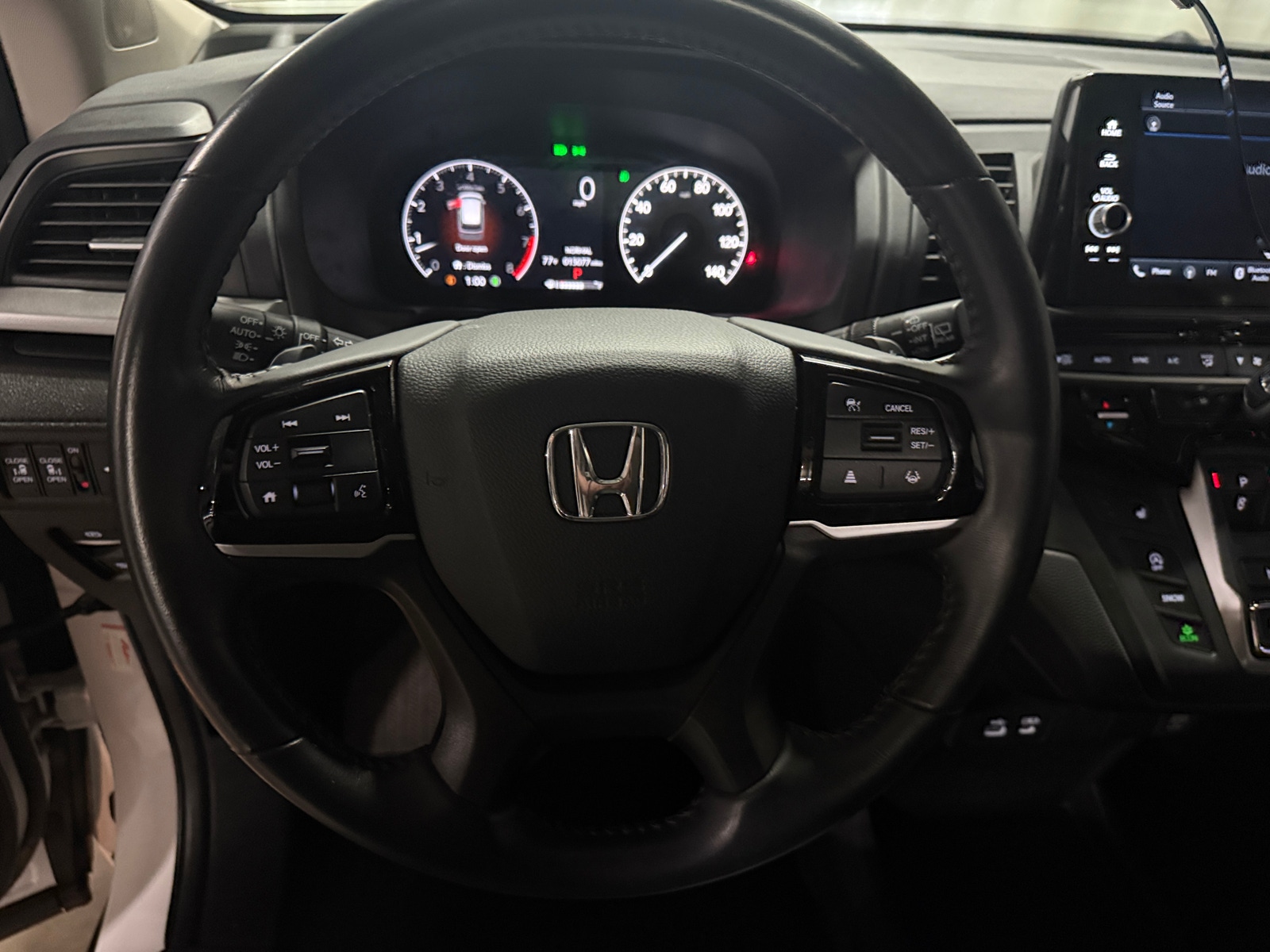 Thumbnail: 2025 Honda Odyssey - 4