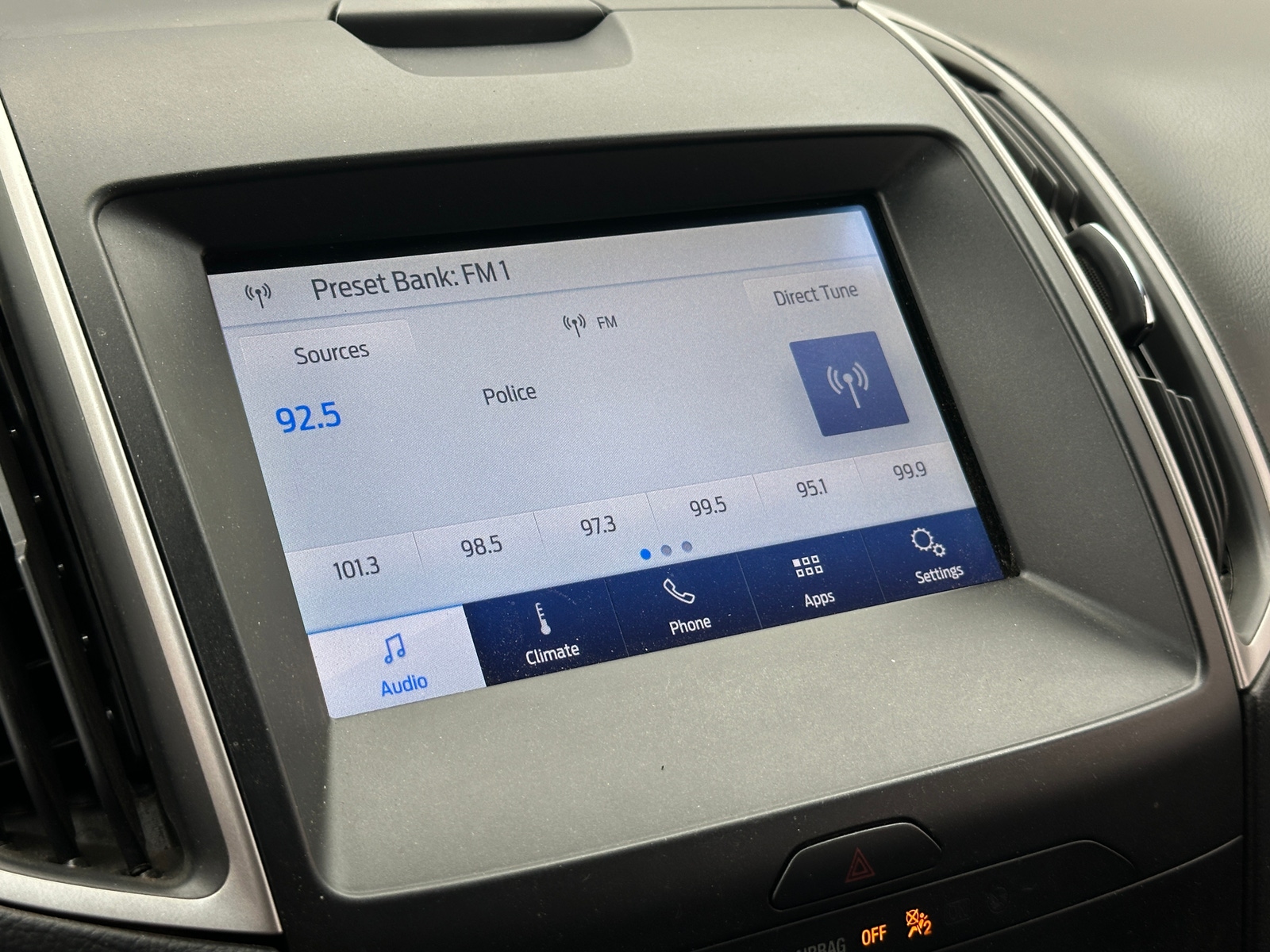Thumbnail: 2019 Ford Edge - 3