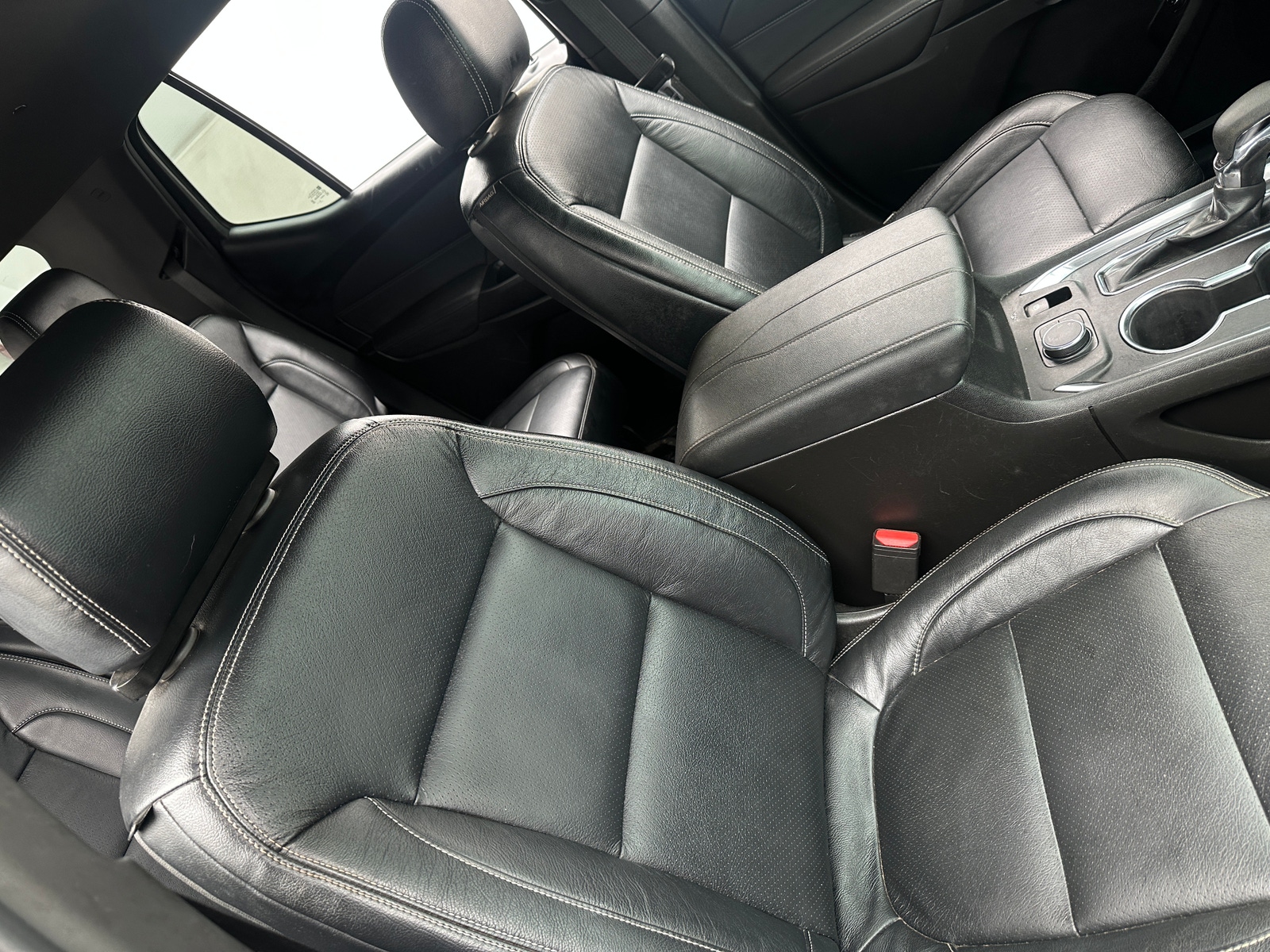 Thumbnail: 2023 Chevrolet Traverse - 2