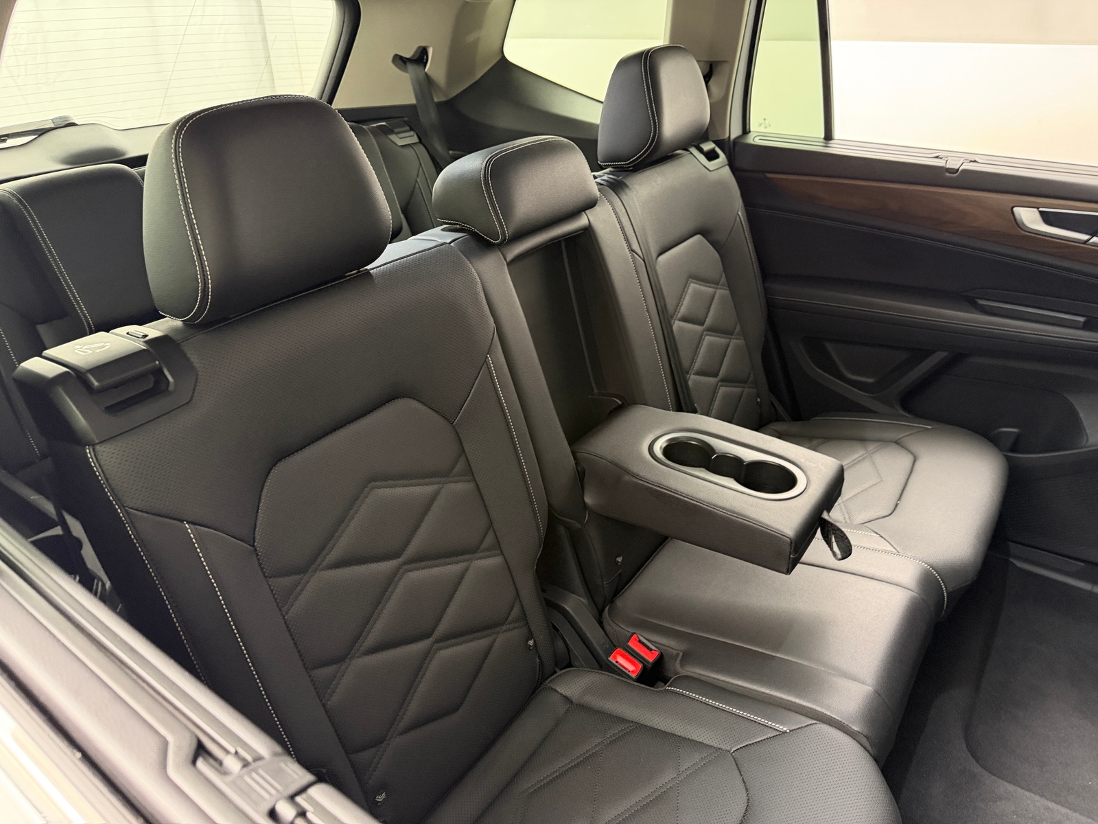 Thumbnail: 2026 Volkswagen Atlas - 5