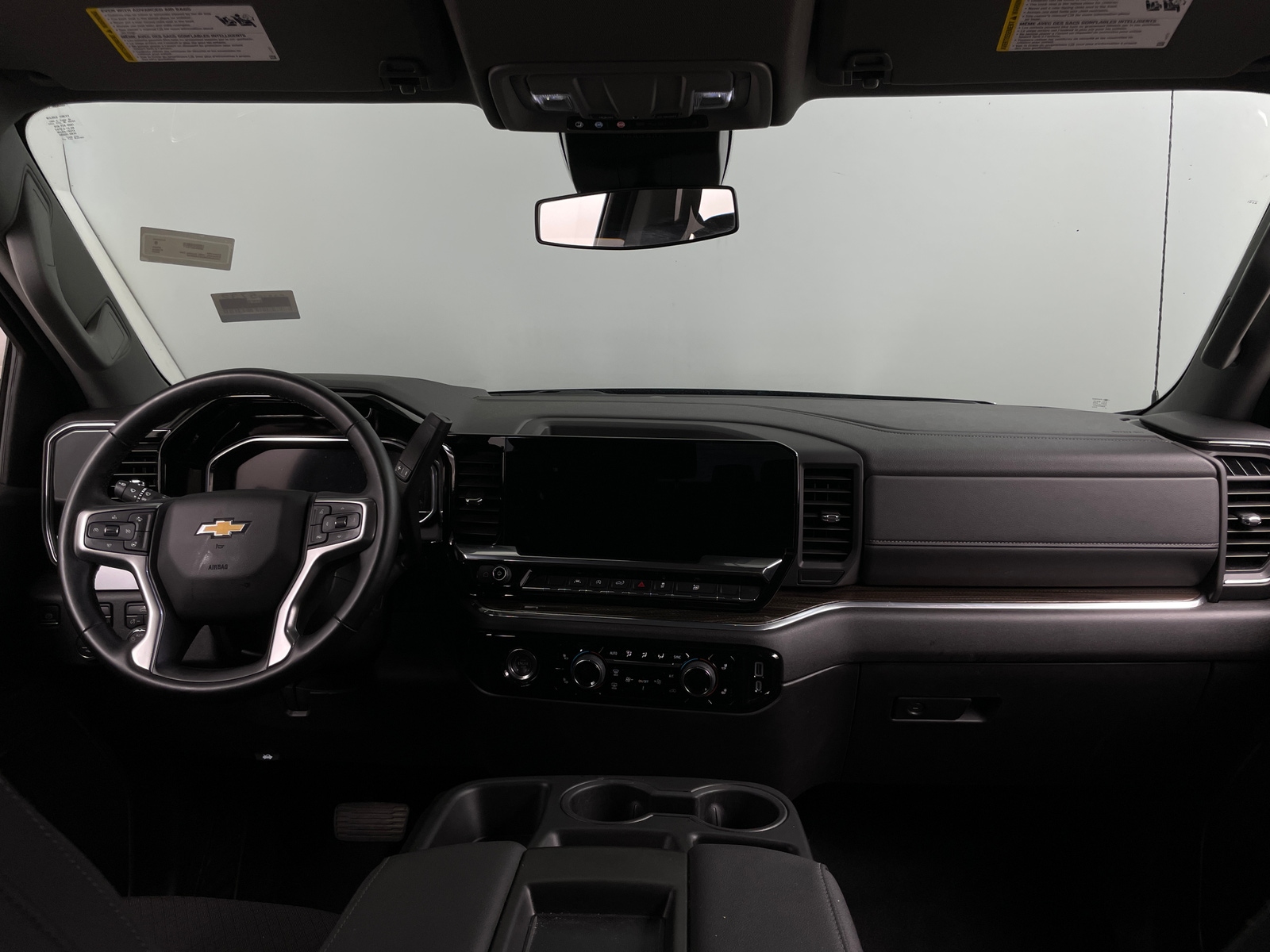 Thumbnail: 2024 Chevrolet Silverado 1500 - 3