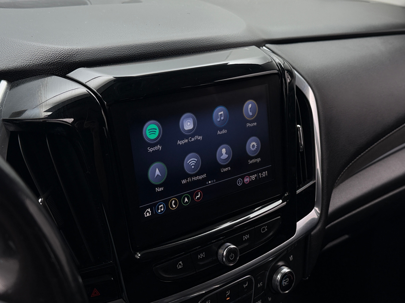 Thumbnail: 2021 Chevrolet Traverse - 3