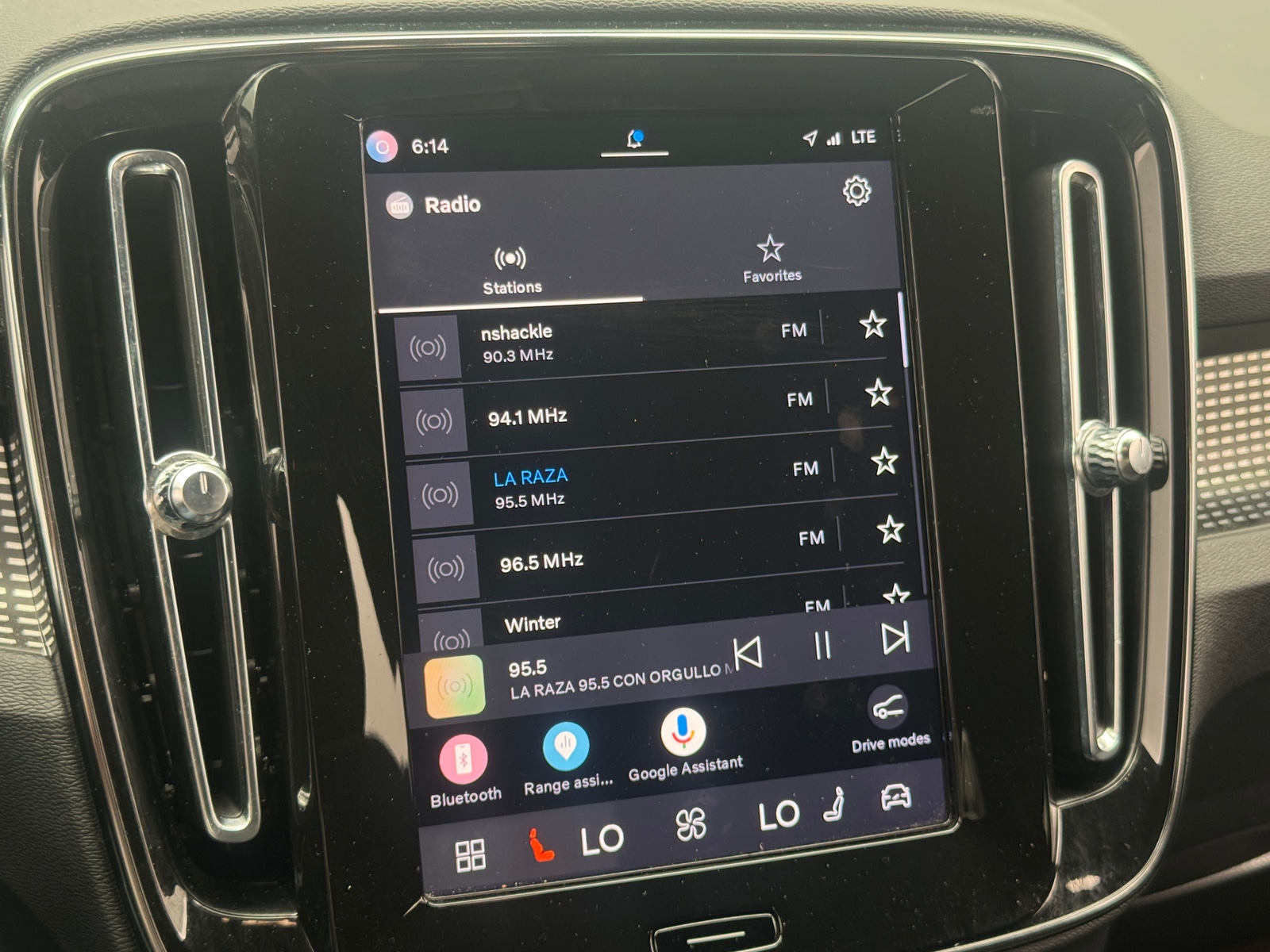 Thumbnail: 2021 Volvo XC40 - 3