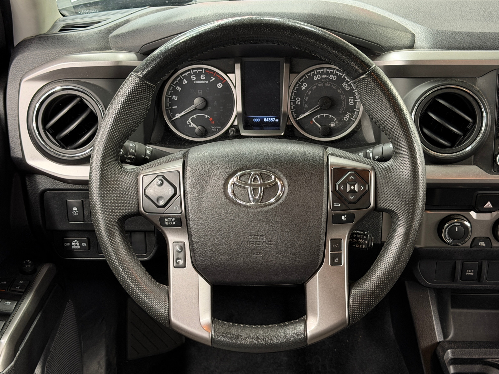 Thumbnail: 2022 Toyota Tacoma - 5