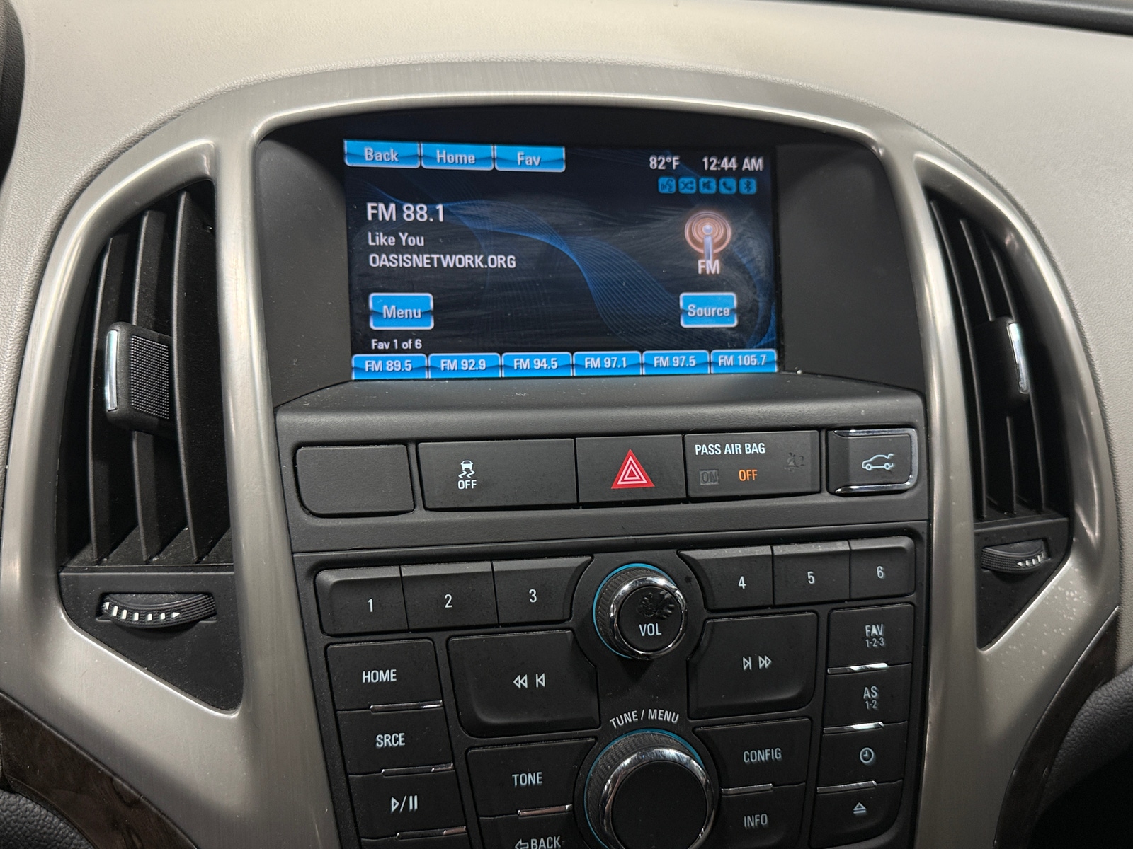 Thumbnail: 2014 Buick Verano - 3