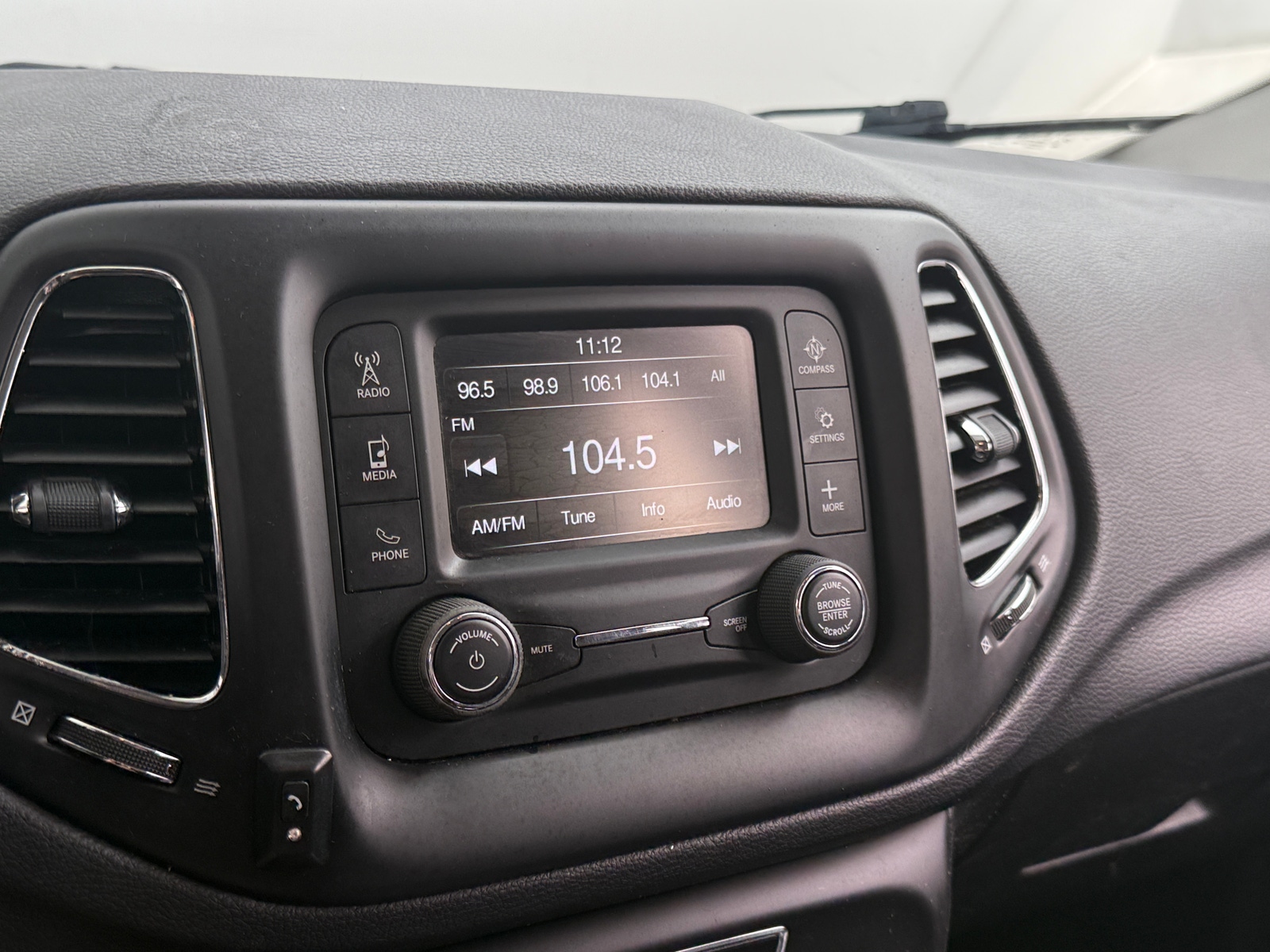 Thumbnail: 2018 Jeep Compass - 4