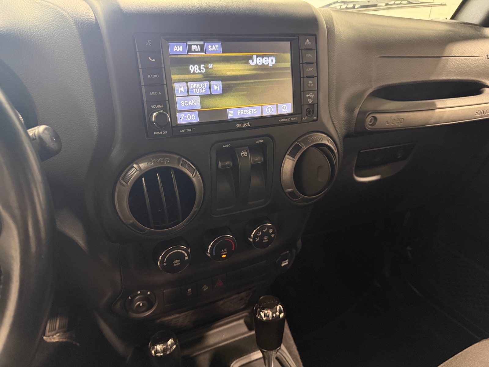 Thumbnail: 2018 Jeep Wrangler - 4
