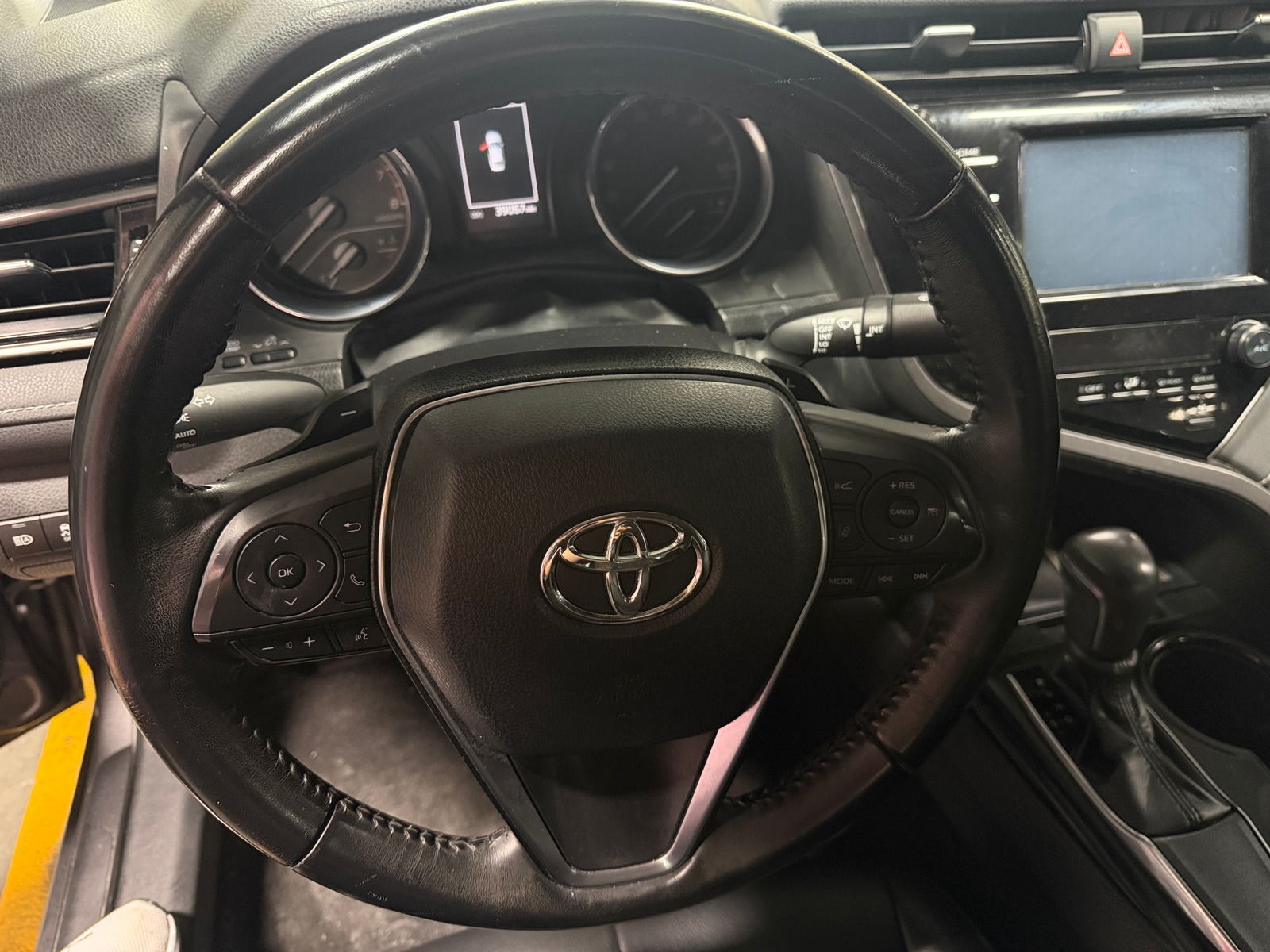 Thumbnail: 2019 Toyota Camry - 4