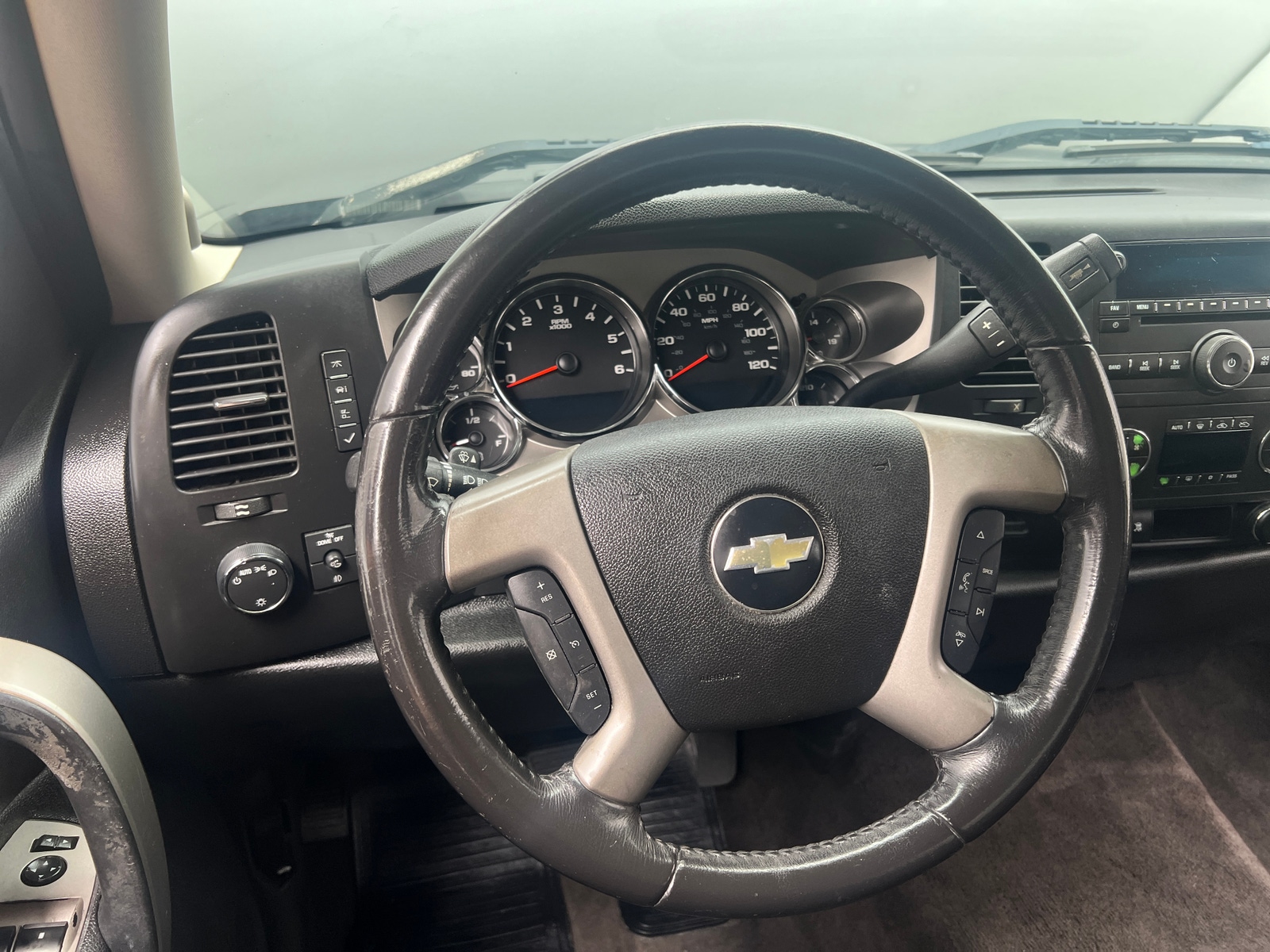 Thumbnail: 2010 Chevrolet Silverado 1500 - 5